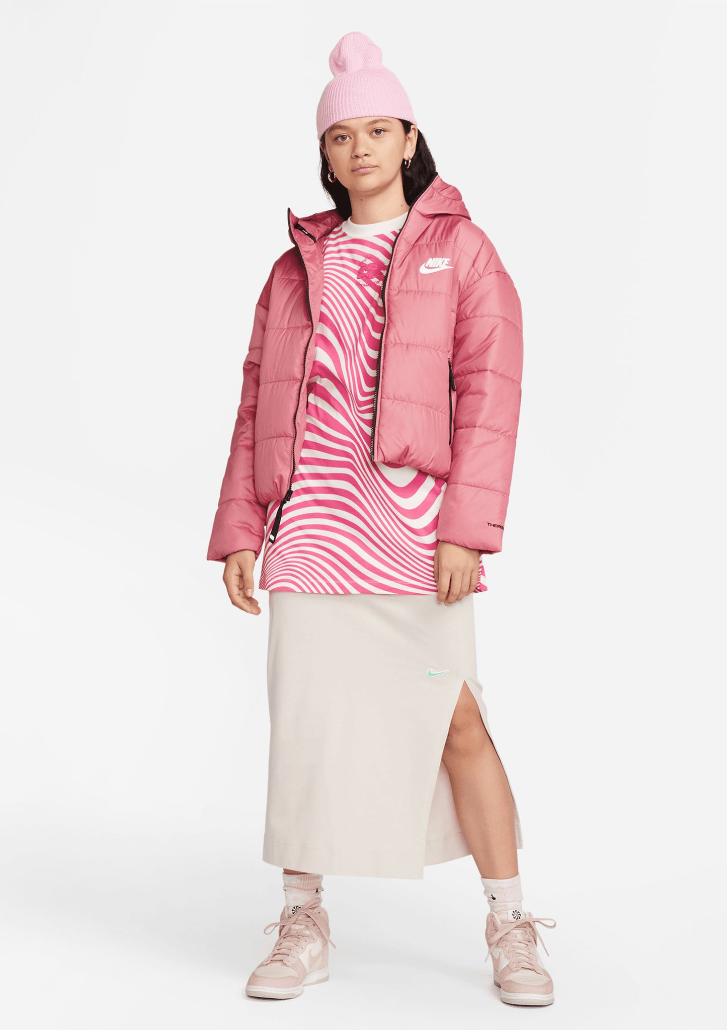 Nike Women's Sportswear Classic Hooded Puffer Jacket Pink