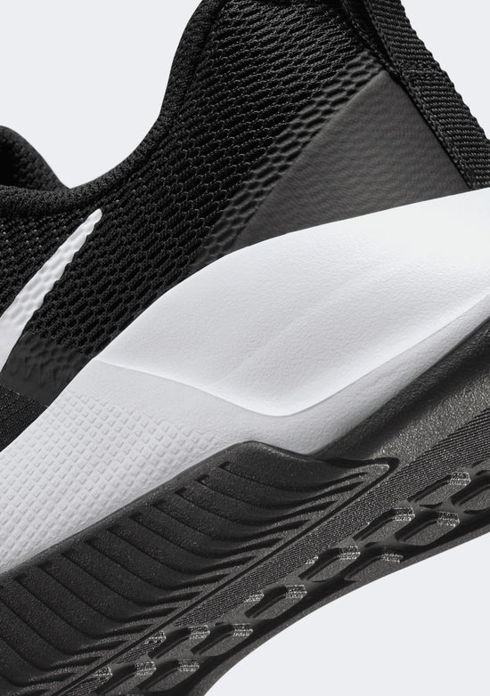Nike Women's MC Trainer 3