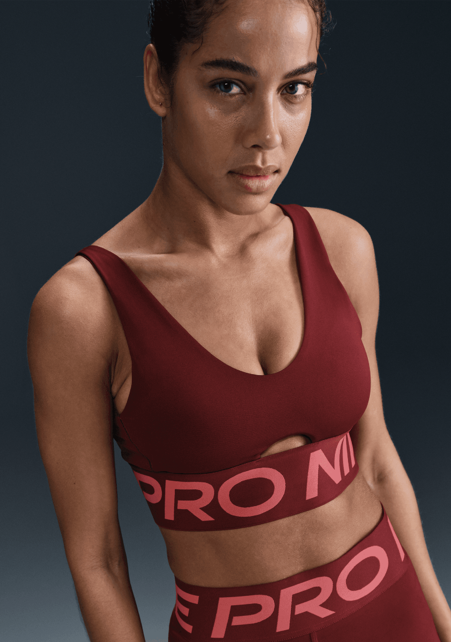 Nike Pro Women's Indy Plunge Sports Bra