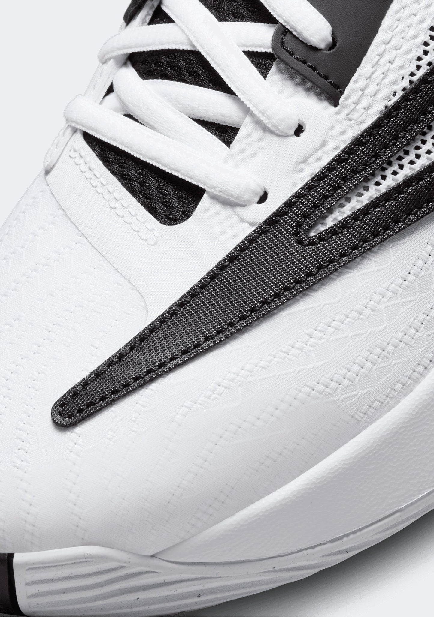 Nike Men’s Giannis Immortality 3