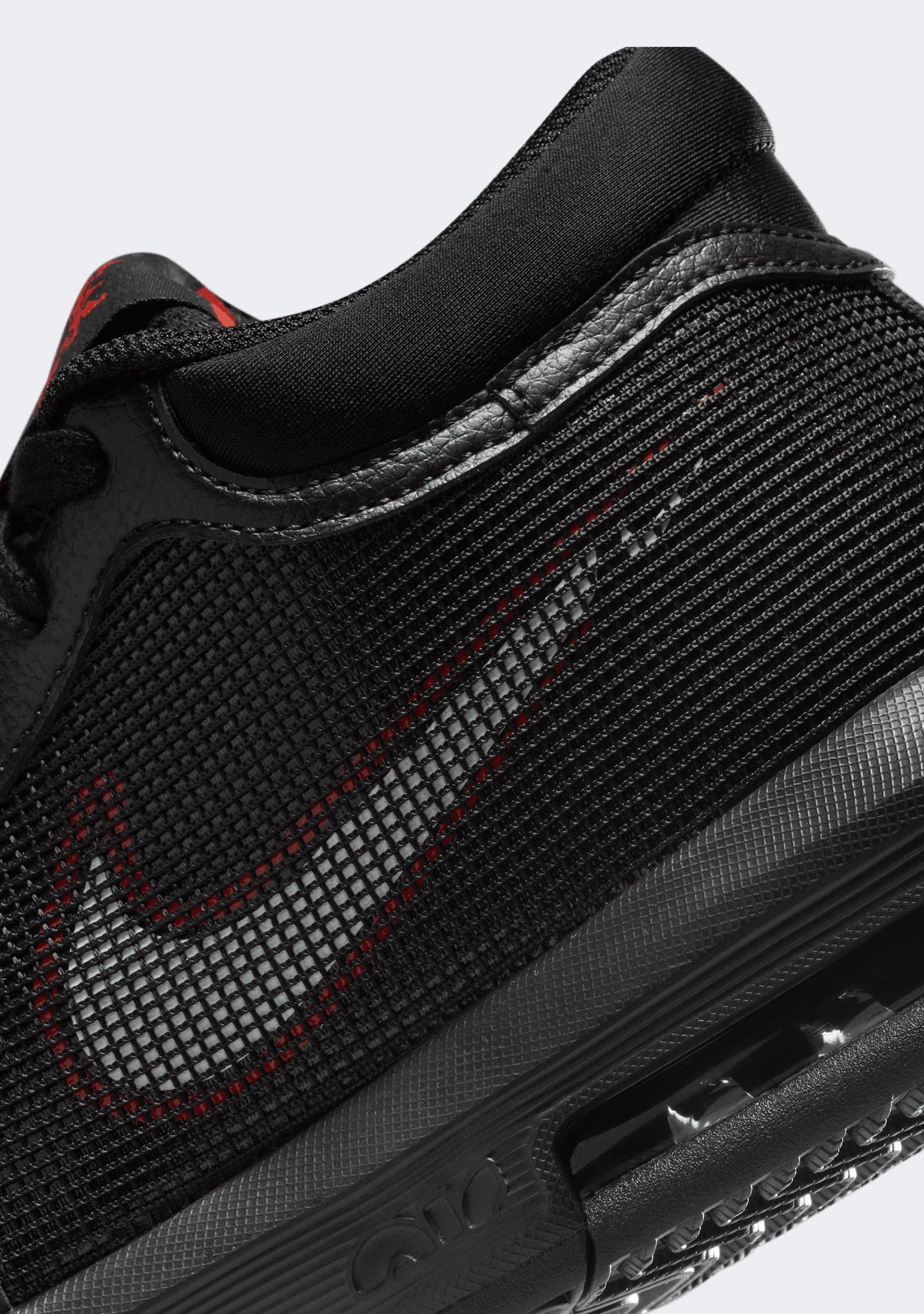 Nike Men's Lebron Witness VIII