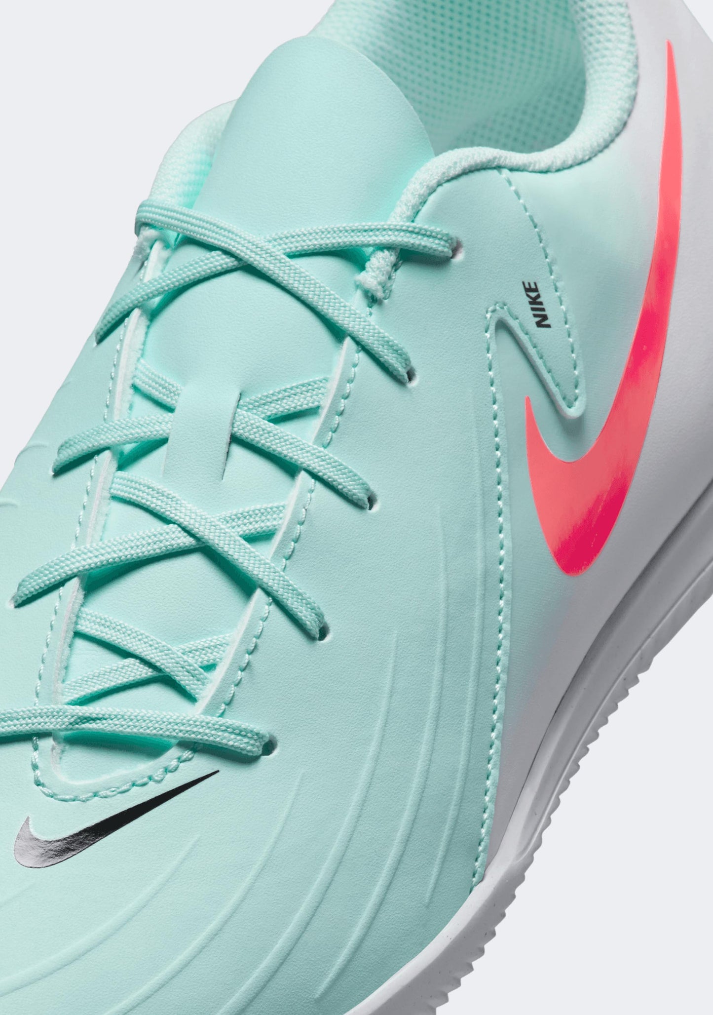 Nike Men's Phantom GX II Club IC