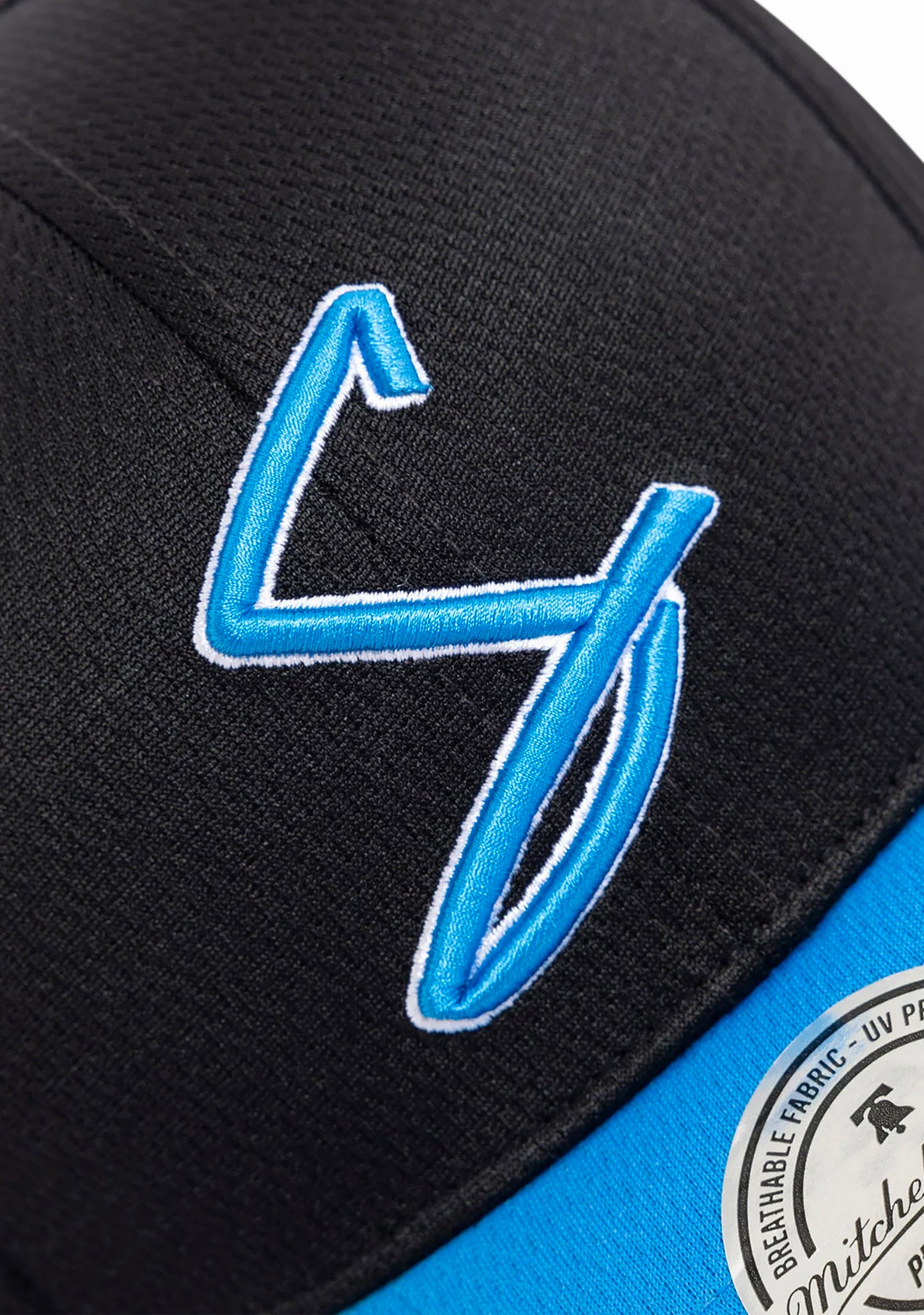 Mitchell & Ness BBL Adelaide Strikers On Field Cap