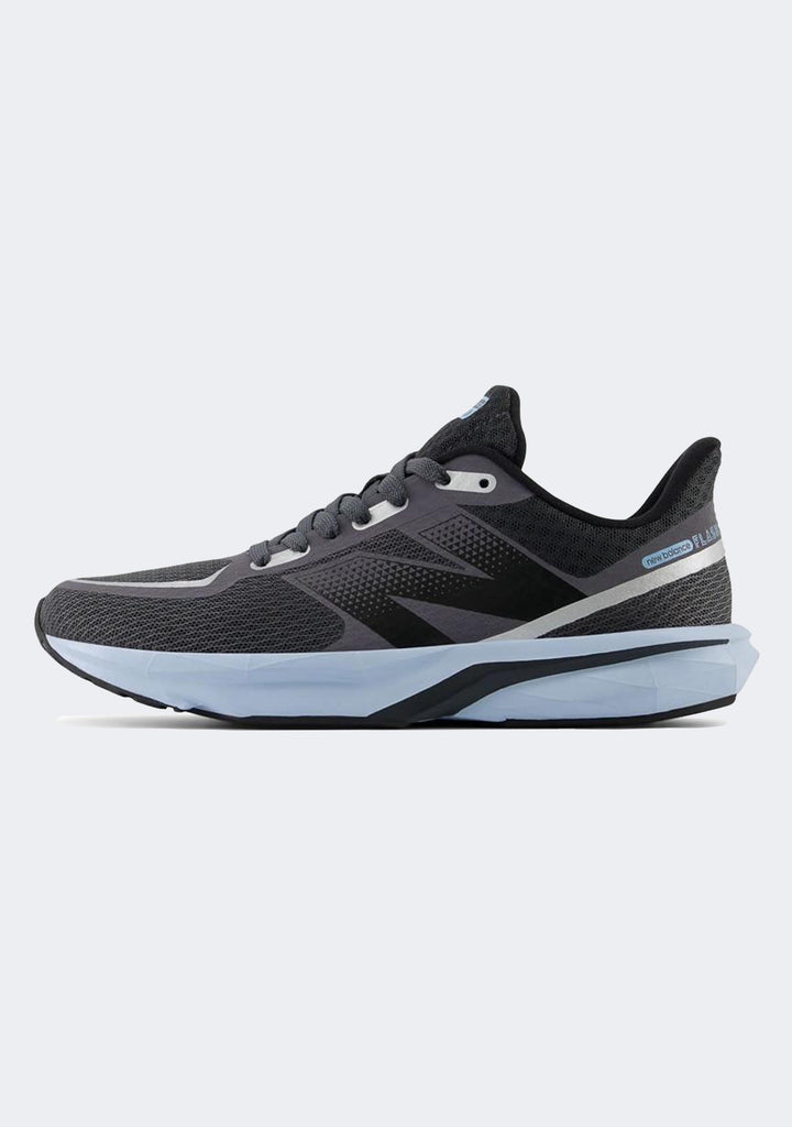 New Balance Women's Flash V7 (D Width)