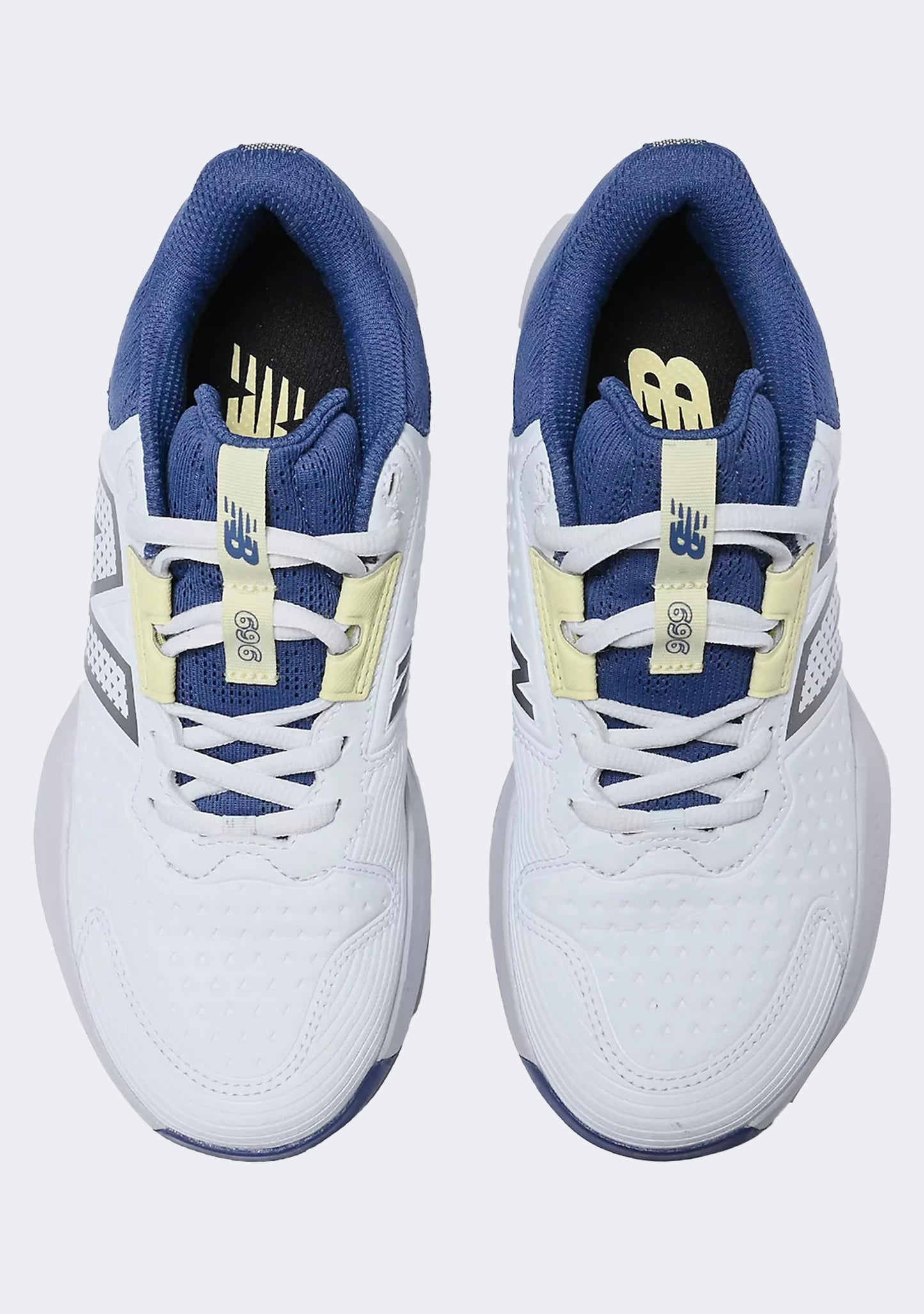 New Balance Women's 696 V6 Synthetic