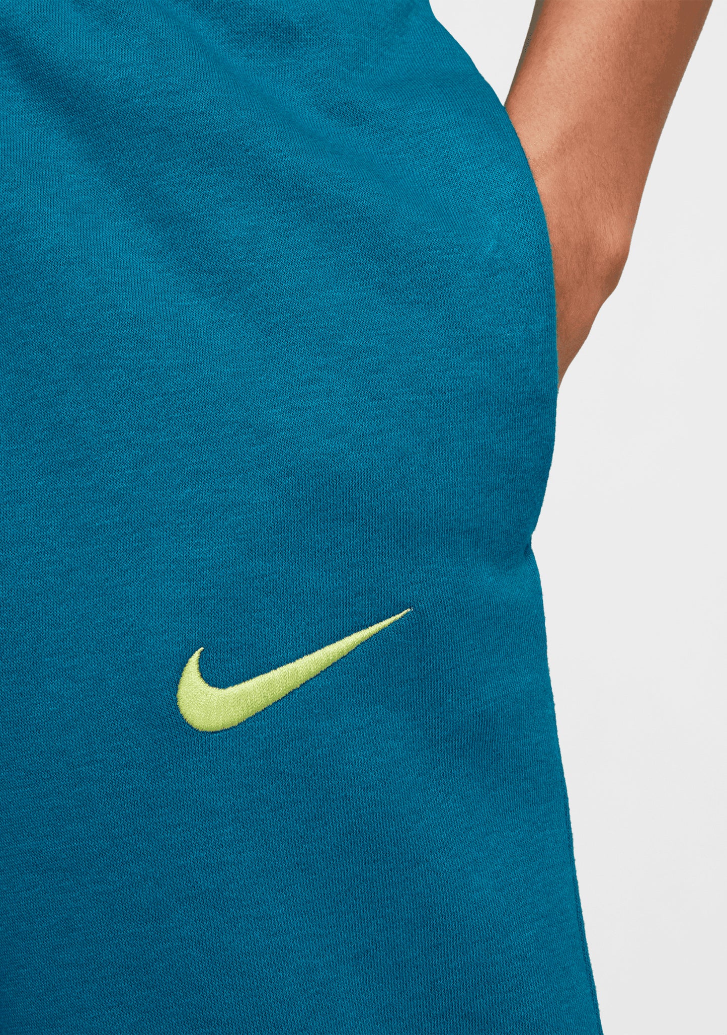 Nike Women's Soccer Mid-Rise Australia Club Fleece Pants