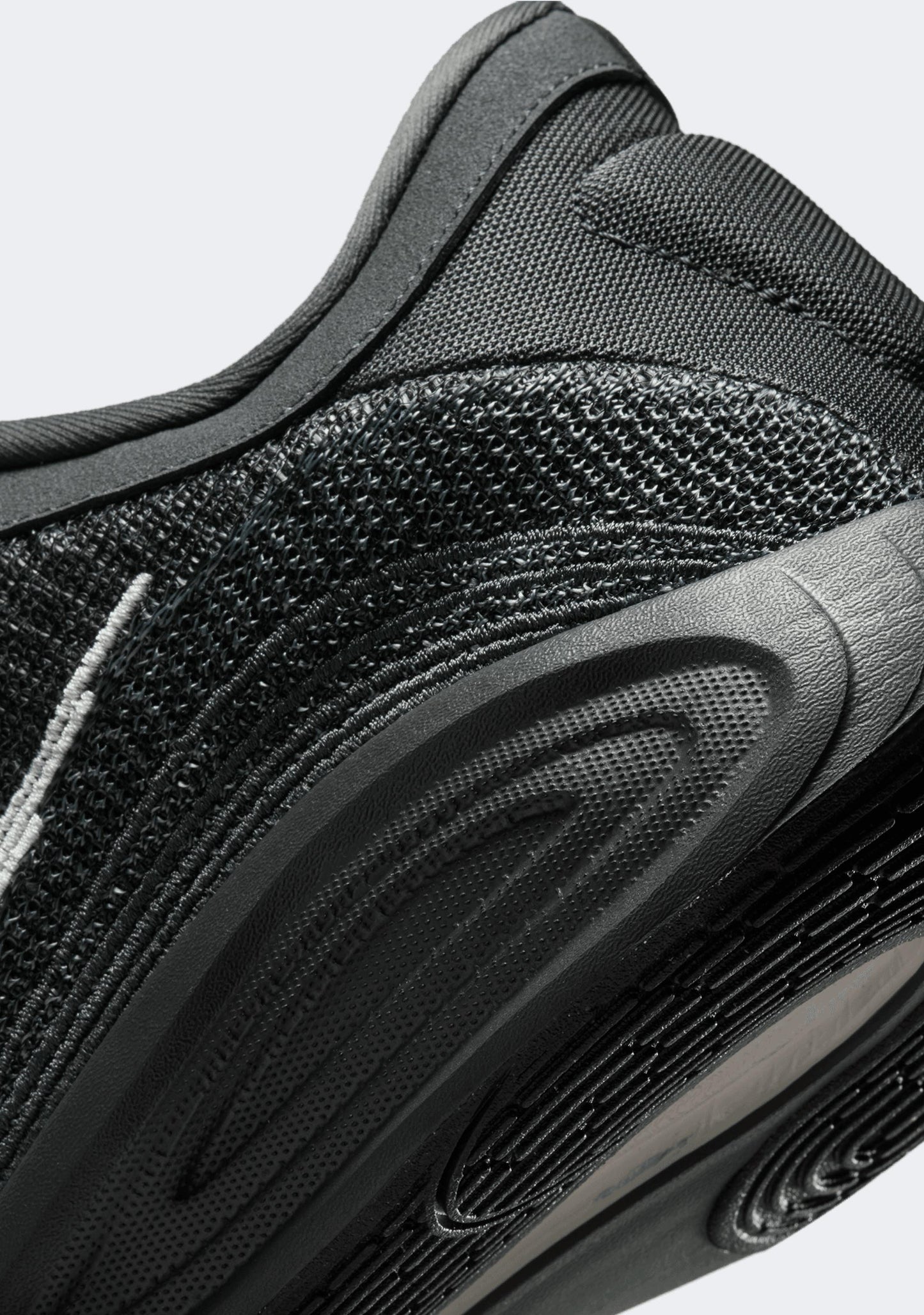 Nike Men's G.T. Hustle Academy