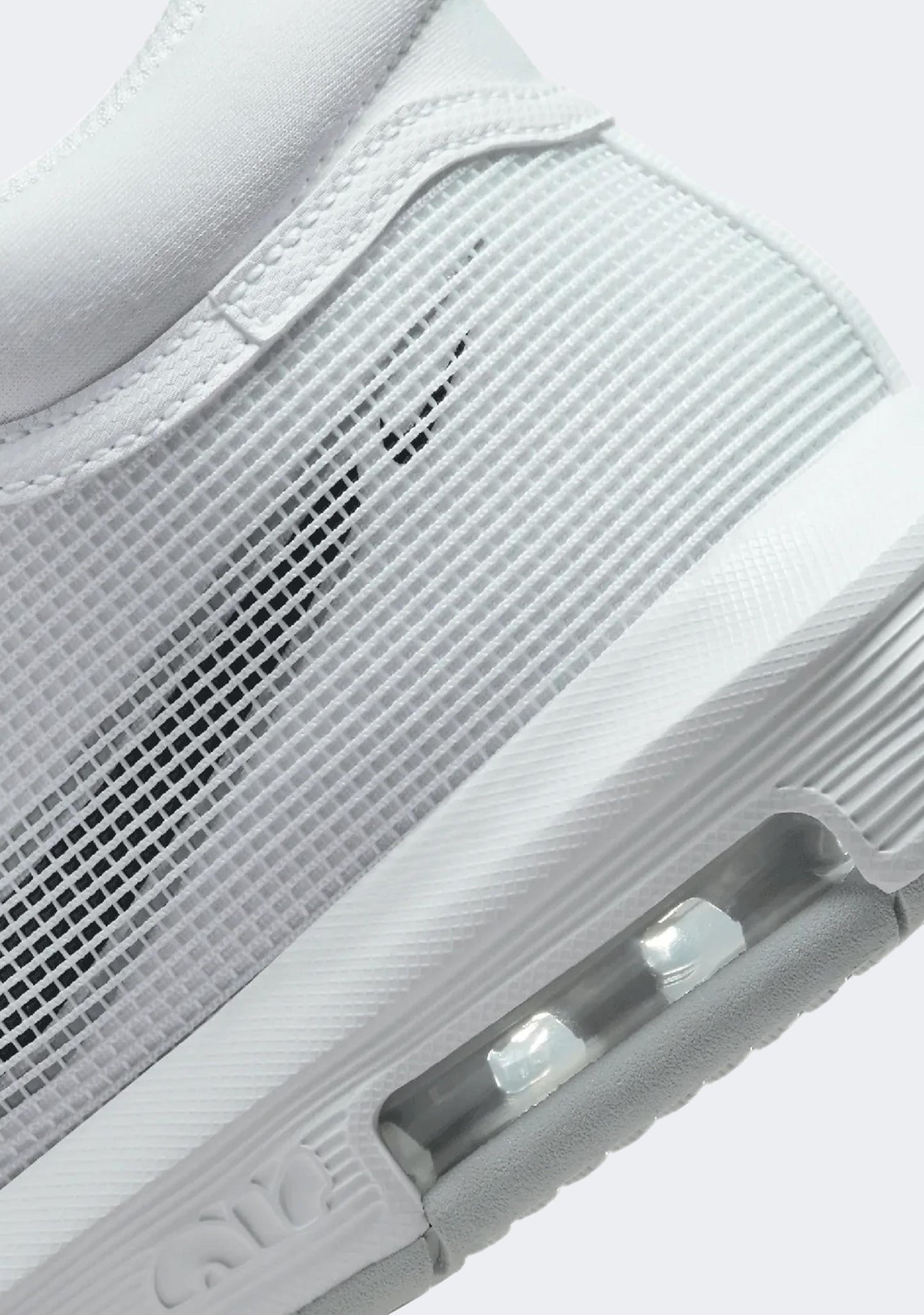 Nike Men’s Lebron Witness VIII