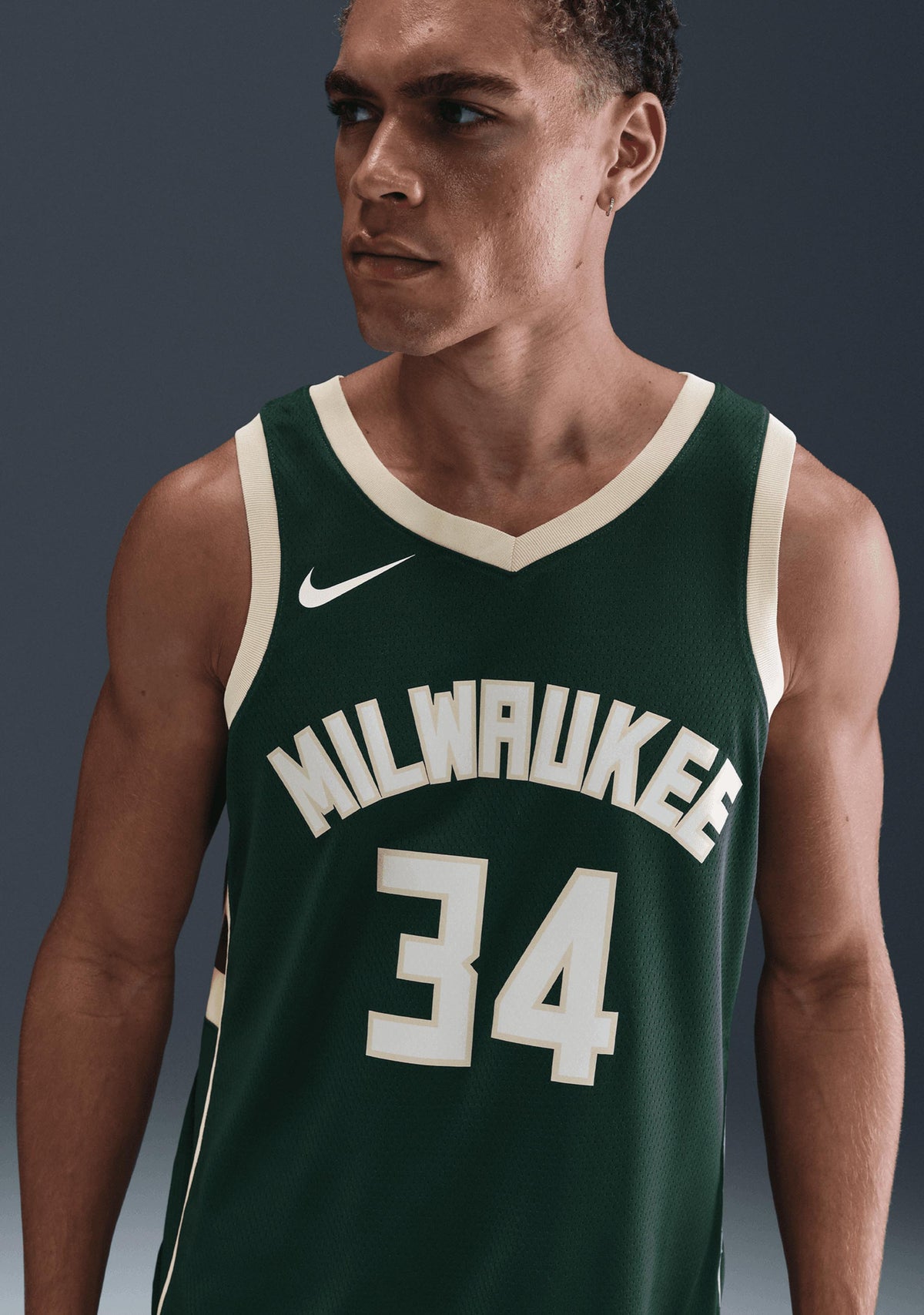 Nike Men's Milwaukee Bucks 22/23 Giannis Antetokounmpo Icon Edition Swingman NBA Jersey
