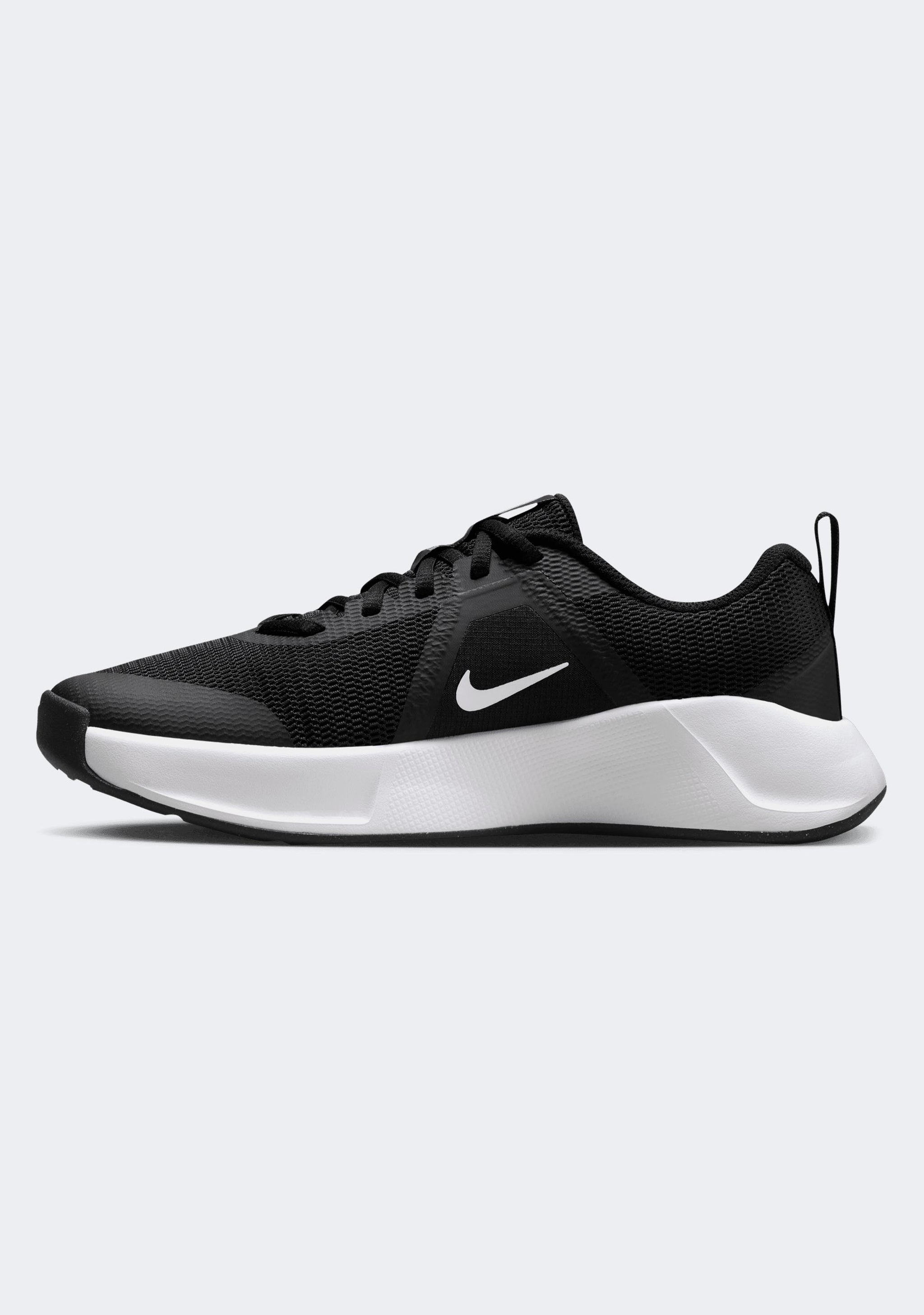 Nike Women's MC Trainer 3