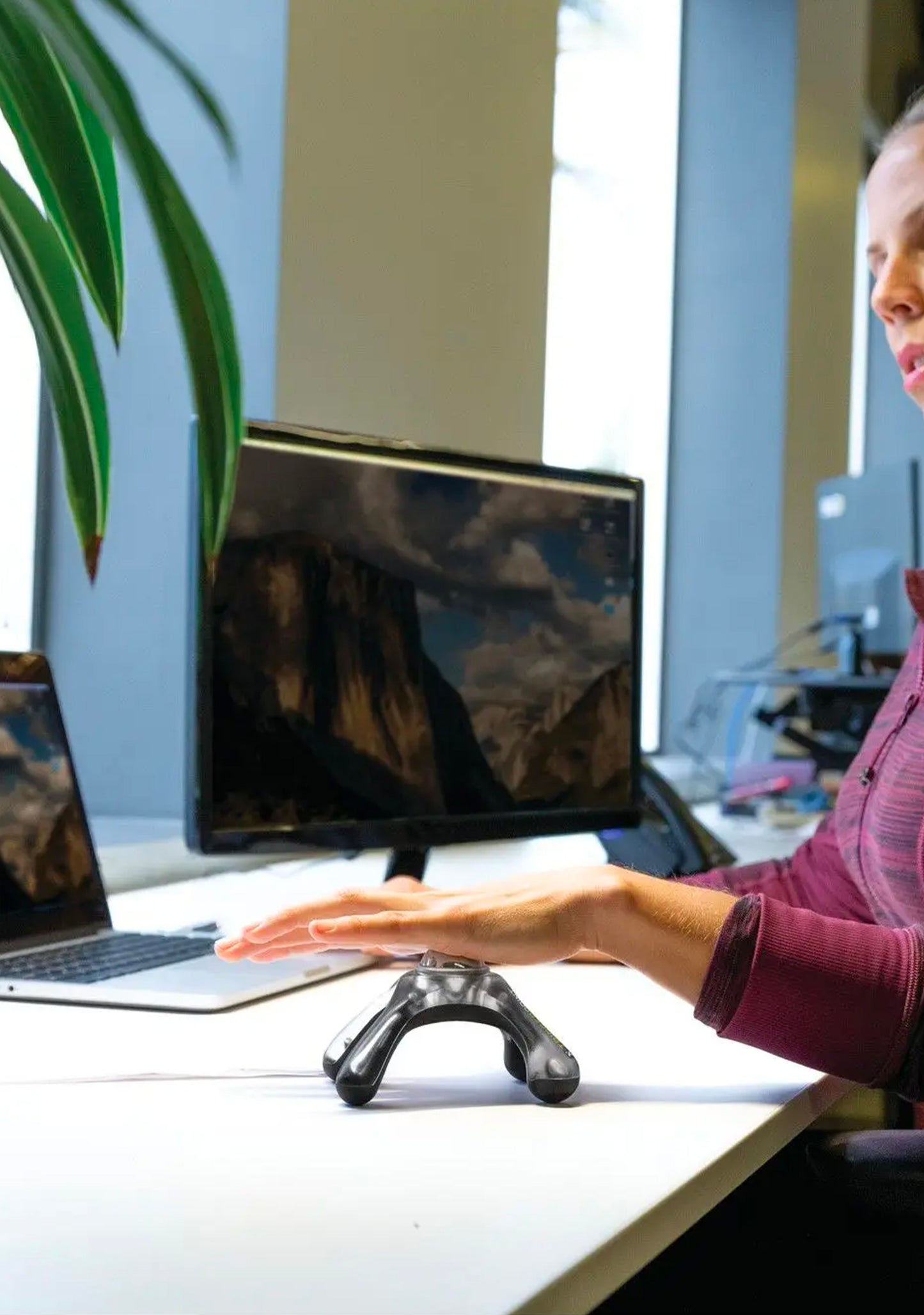 Trigger Point Targeted Hand Massager <br> 1906