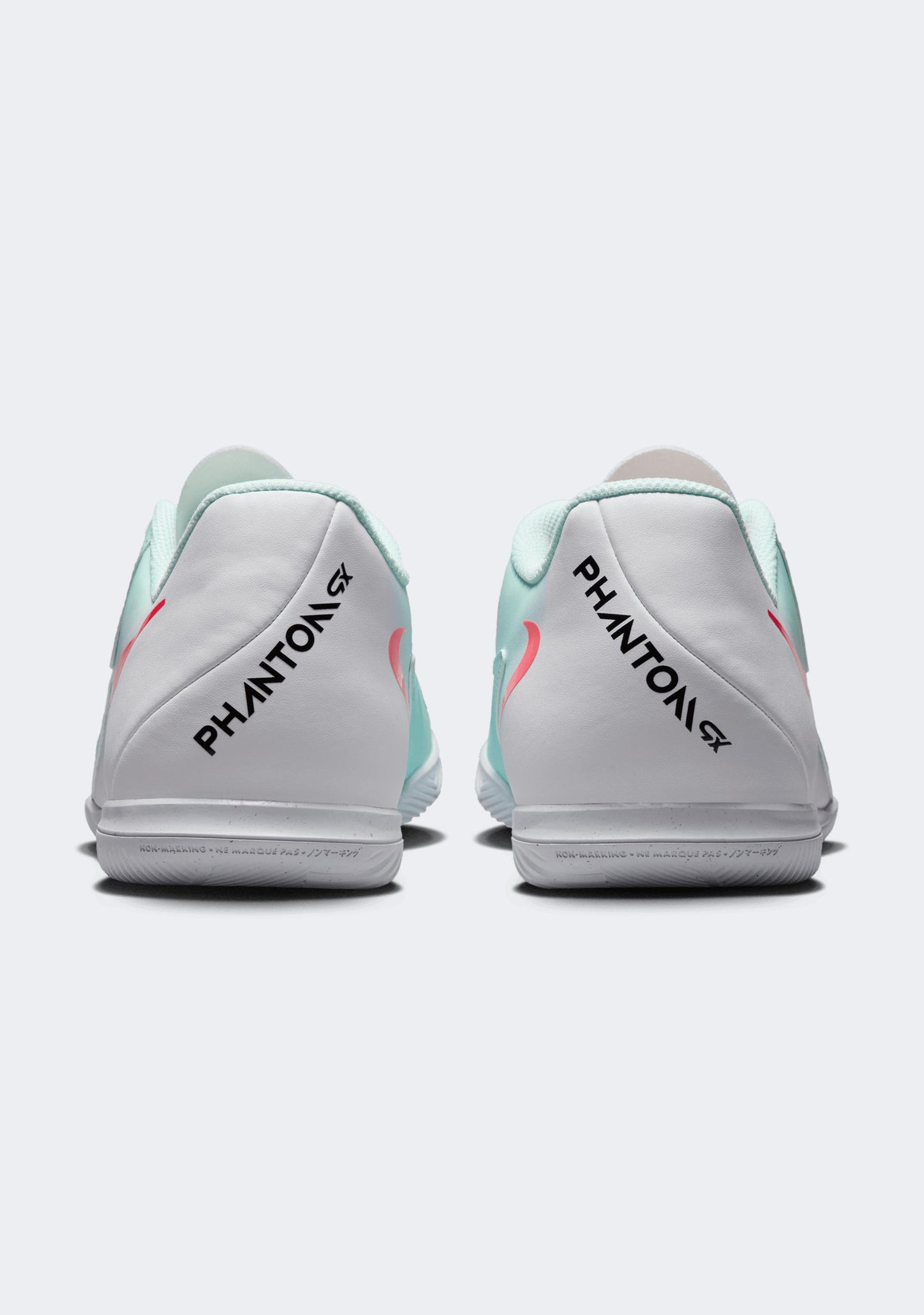 Nike Men's Phantom GX II Club IC