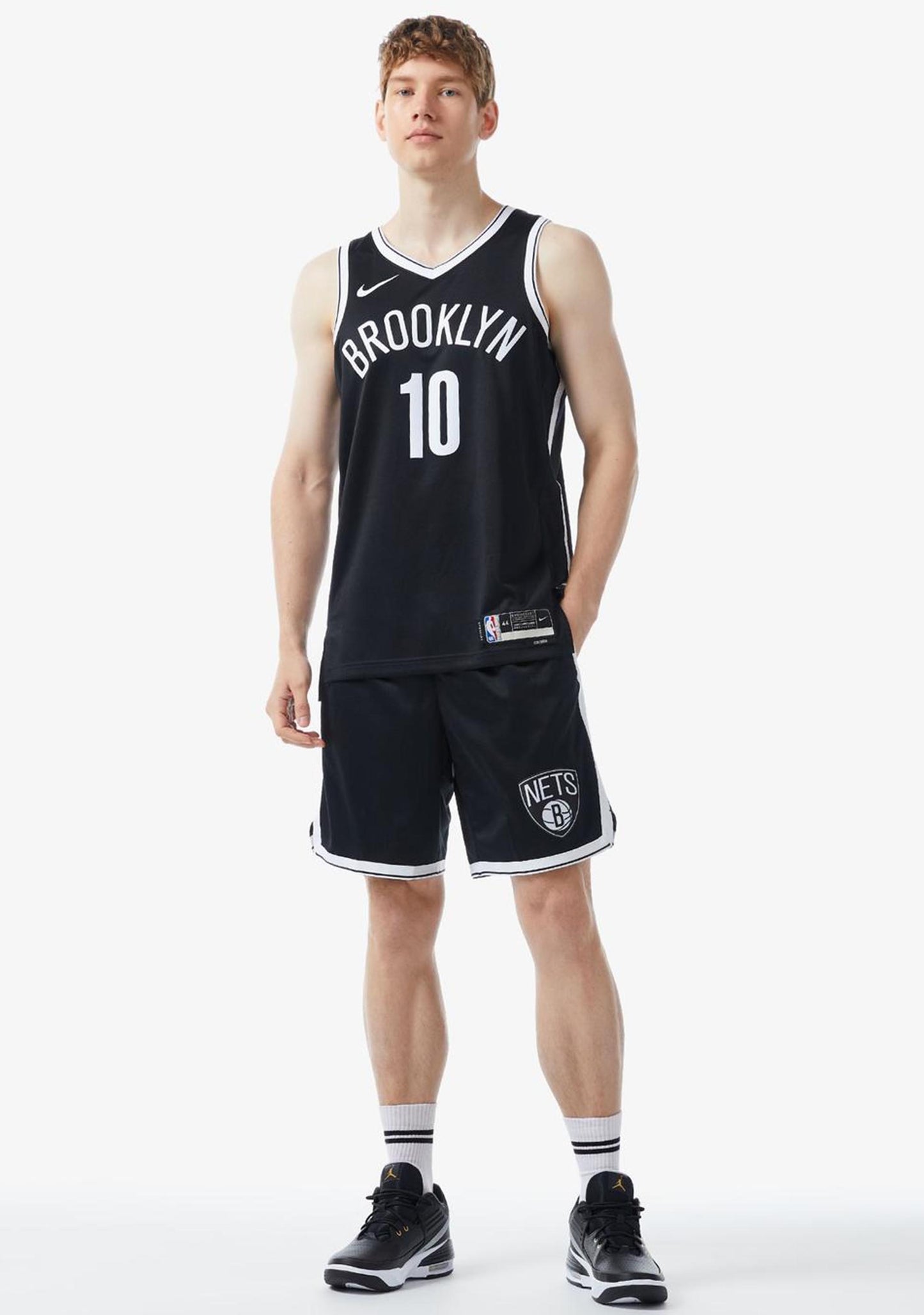 Nike Men's Brooklyn Nets Icon Edition 2022/23 Dri-FIT NBA Swingman Jersey
