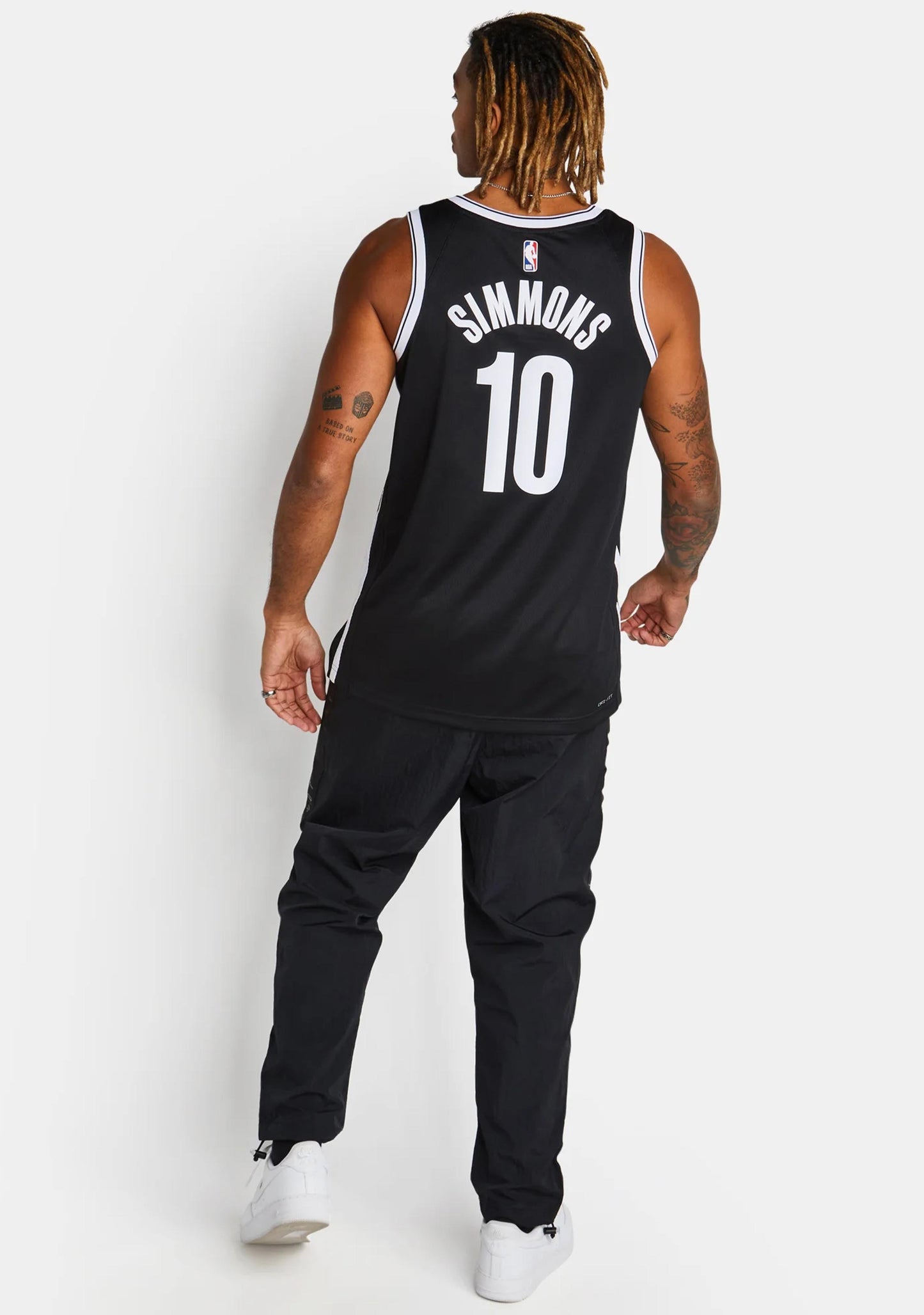 Nike Men's Brooklyn Nets Icon Edition 2022/23 Dri-FIT NBA Swingman Jersey