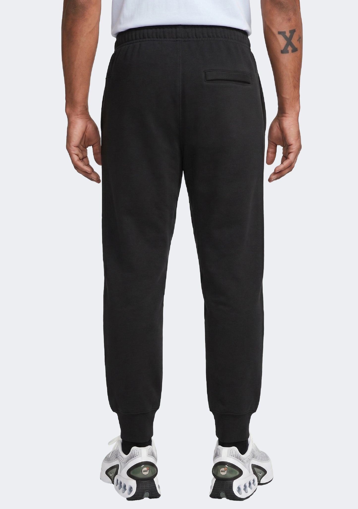 Nike Men's Sportswear Club Jogger Pants