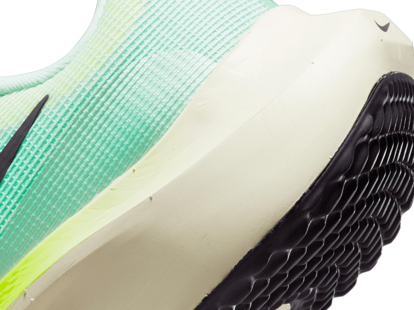 Nike Womens Zoom Fly 5
