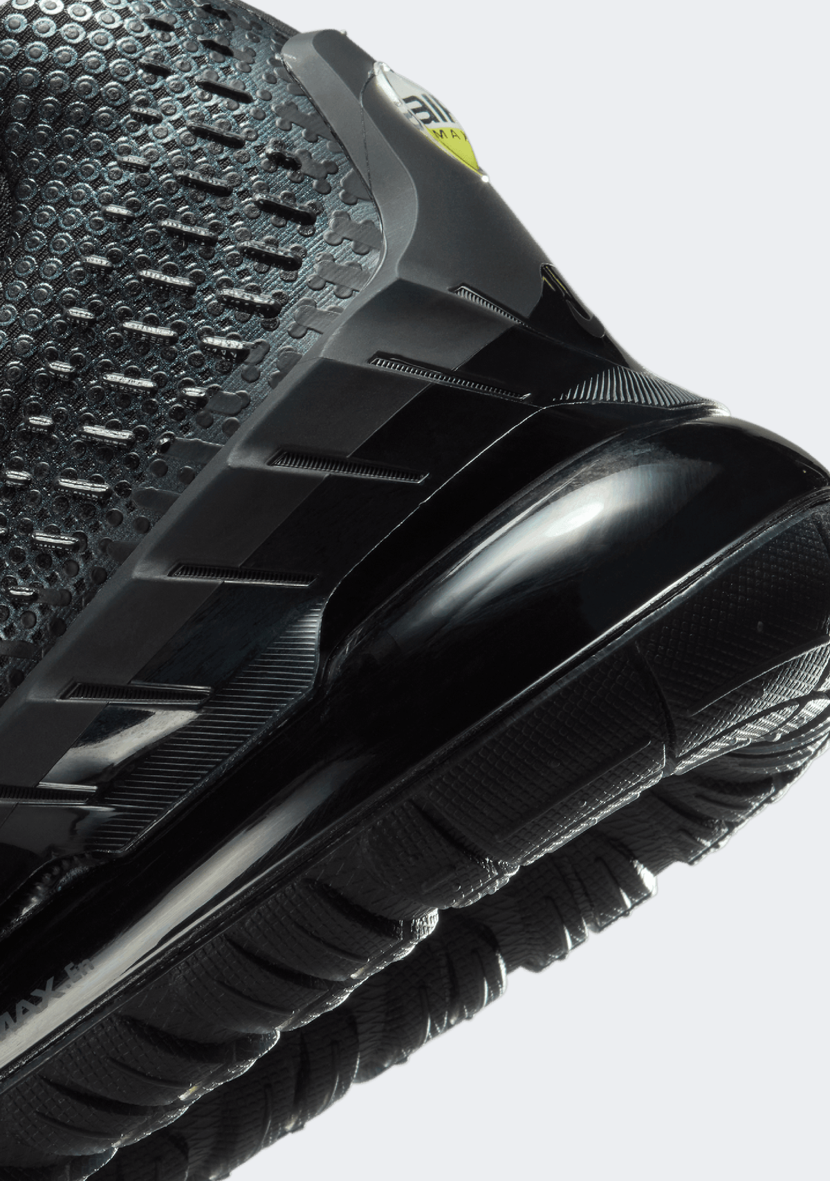 Nike Men’s Air Max Phoenix
