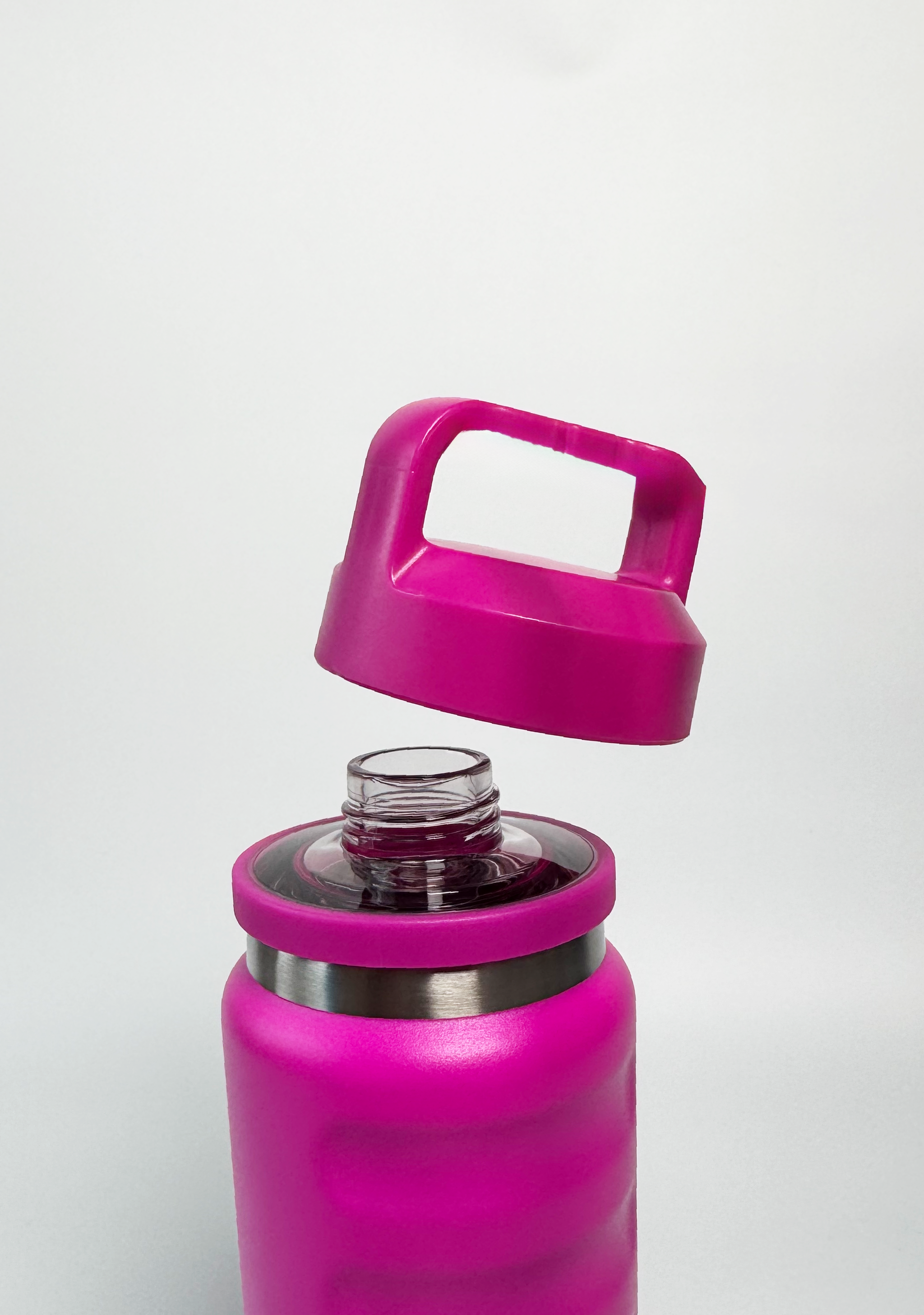 Fridgy 780mL Grip Range Dual Lid Water Bottle Neon Pink