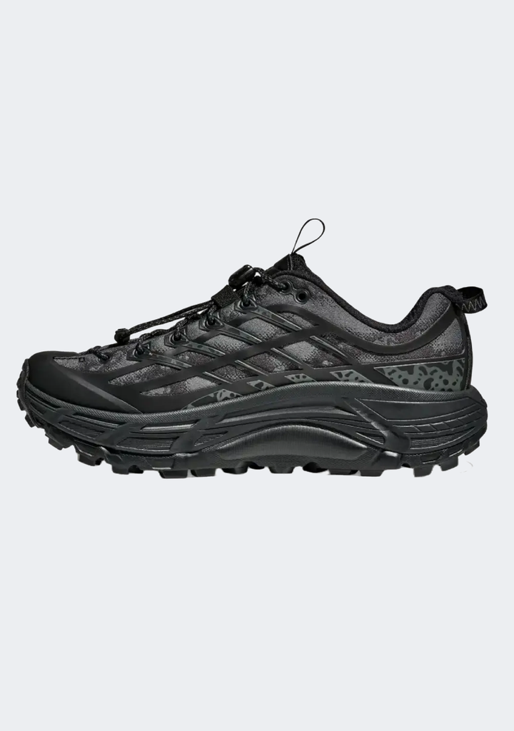Hoka Stealth/Tech Mafate Three2