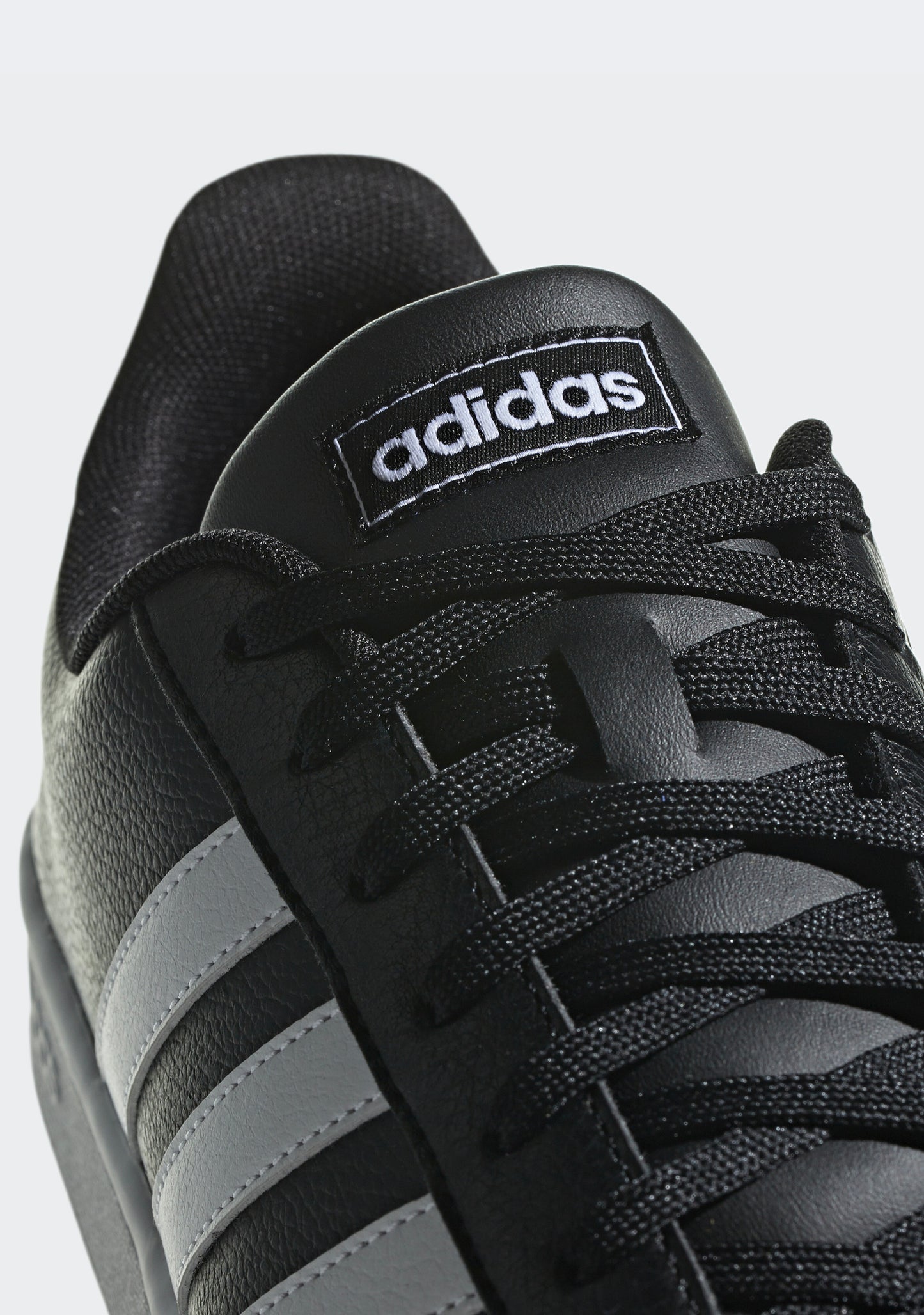 Adidas Men's Grand Court