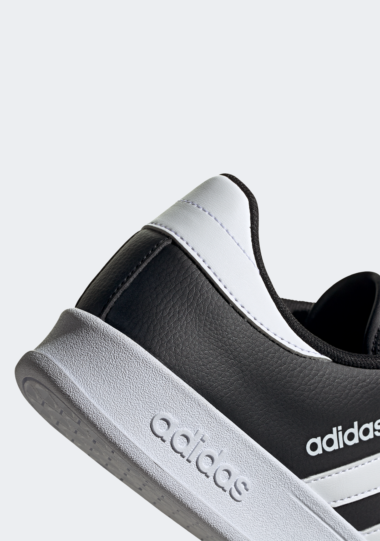 Adidas Men’s Breaknet