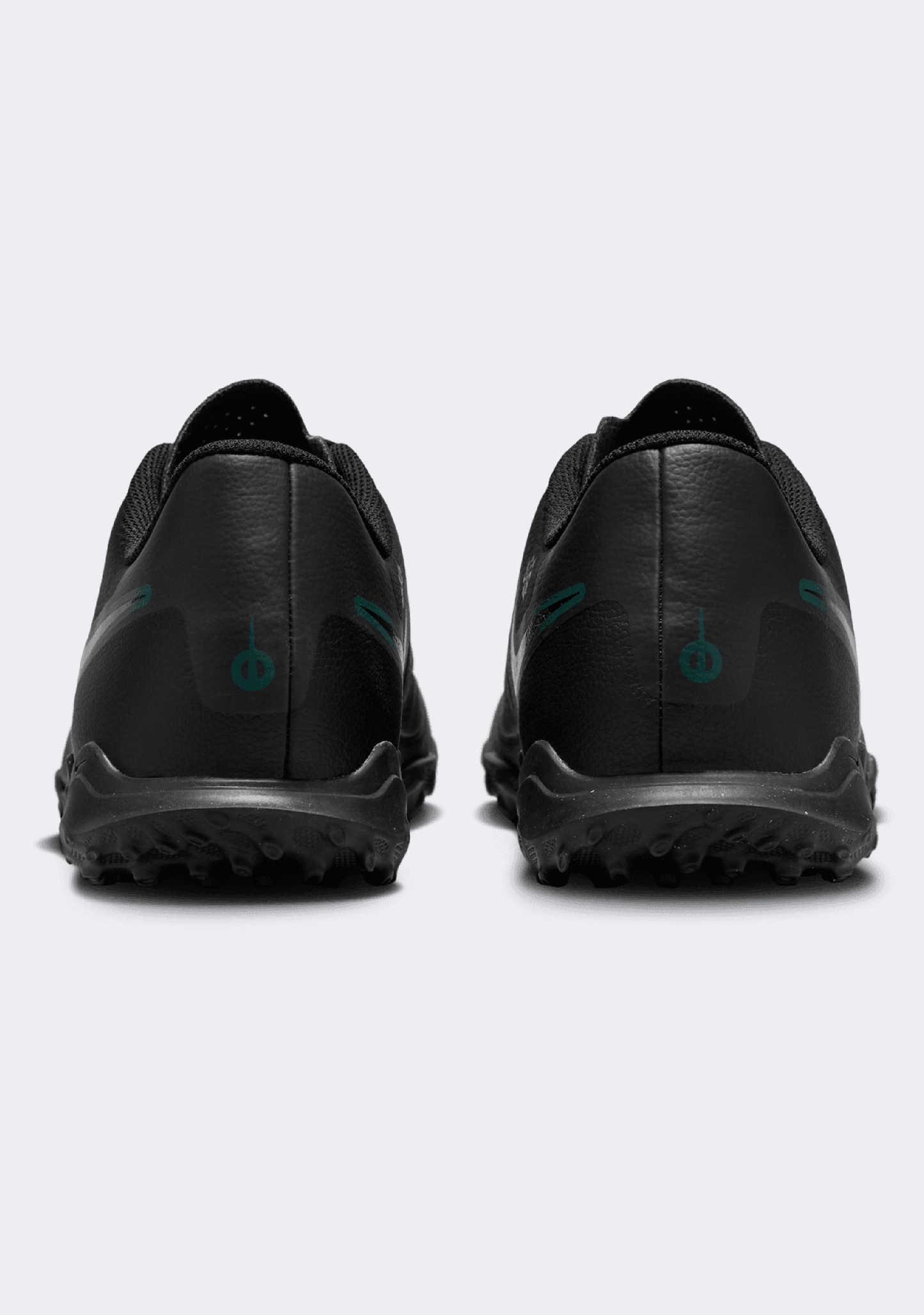 Nike Tiempo Legend 10 Club Turf Low-Top Boots