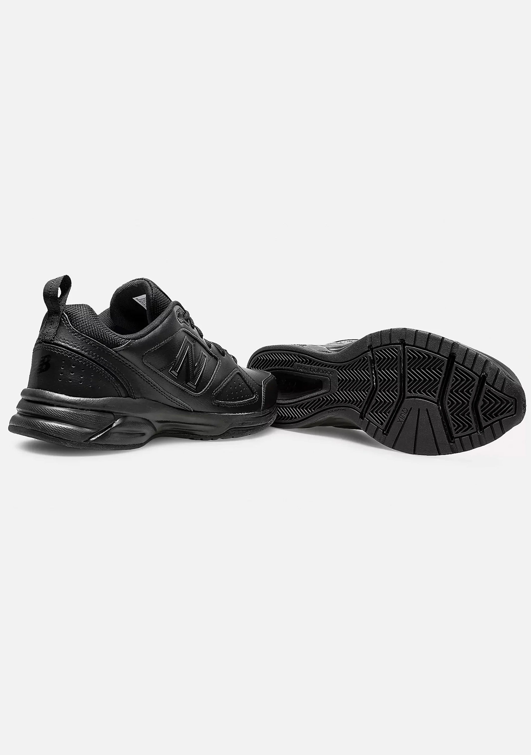 New Balance Men s 624 V4 4E Width