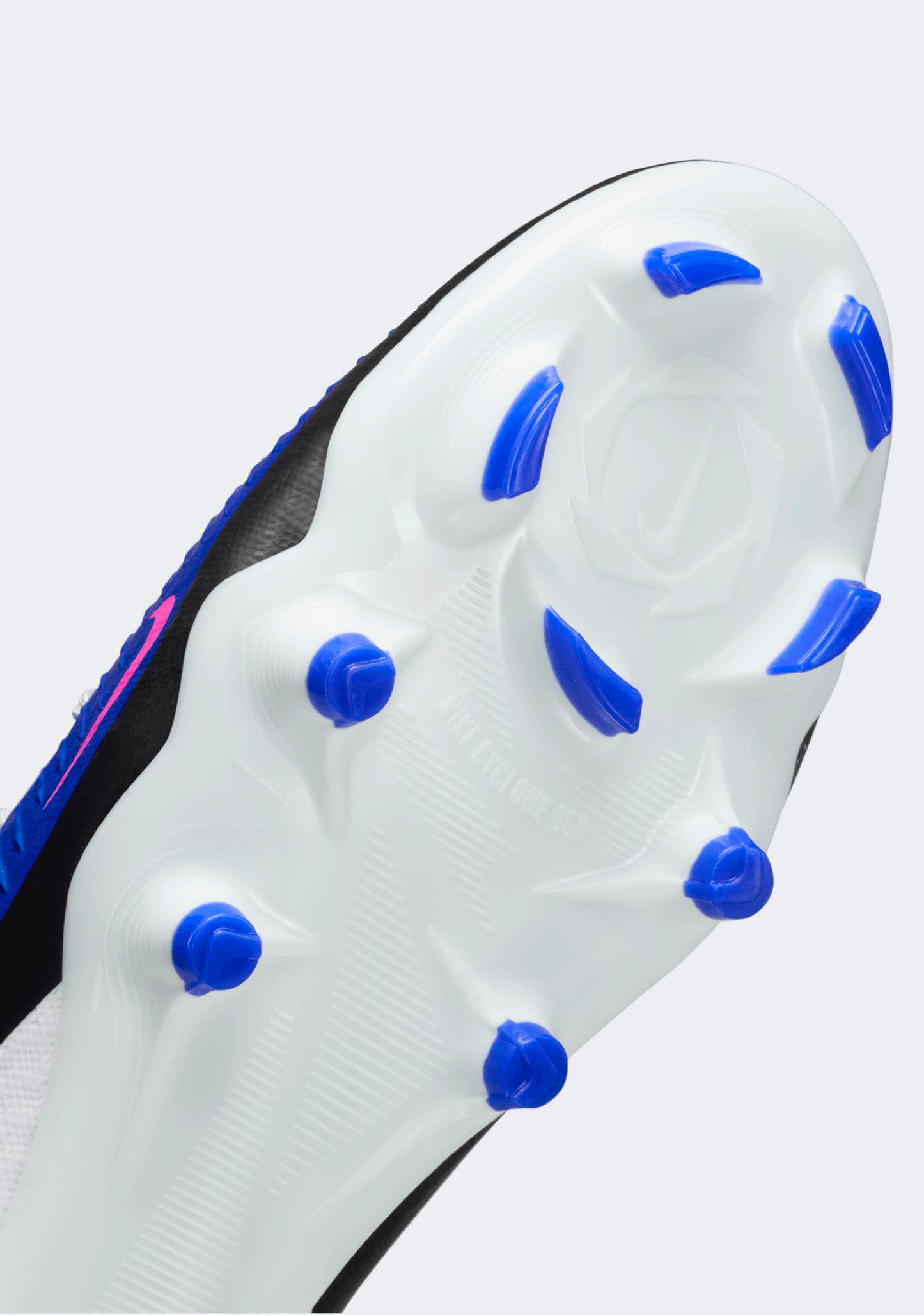 Nike Phantom 6 High Academy FG/MG Football Boots