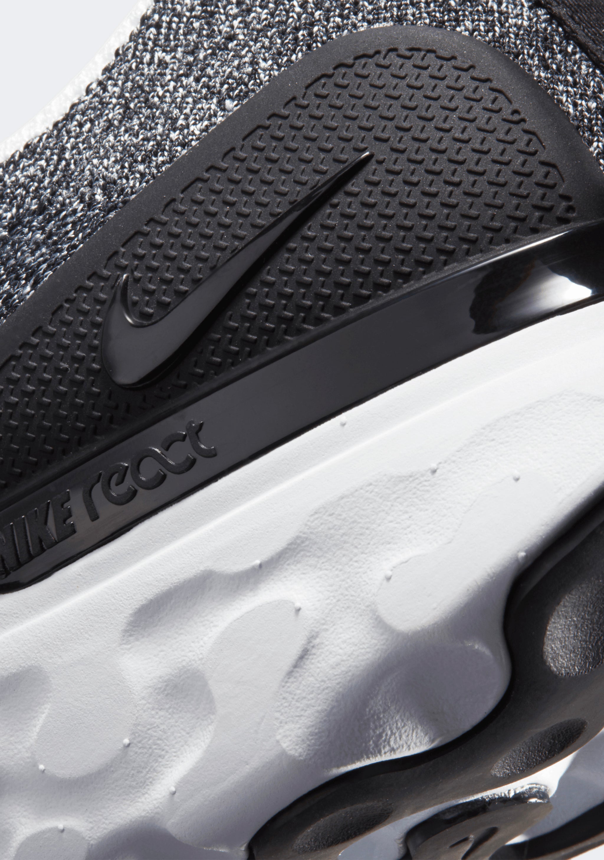 Nike Women's React Phantom Run FK 2