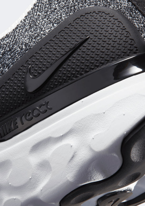 Nike Women's React Phantom Run FK 2