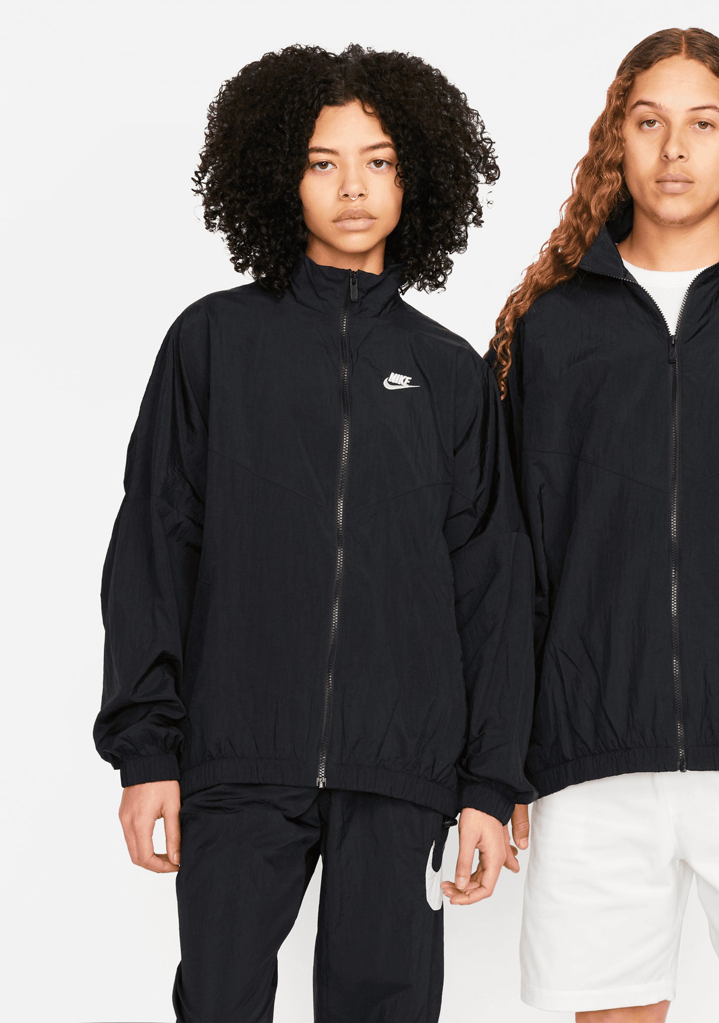Nike Women’s Sportswear Essential Windrunner