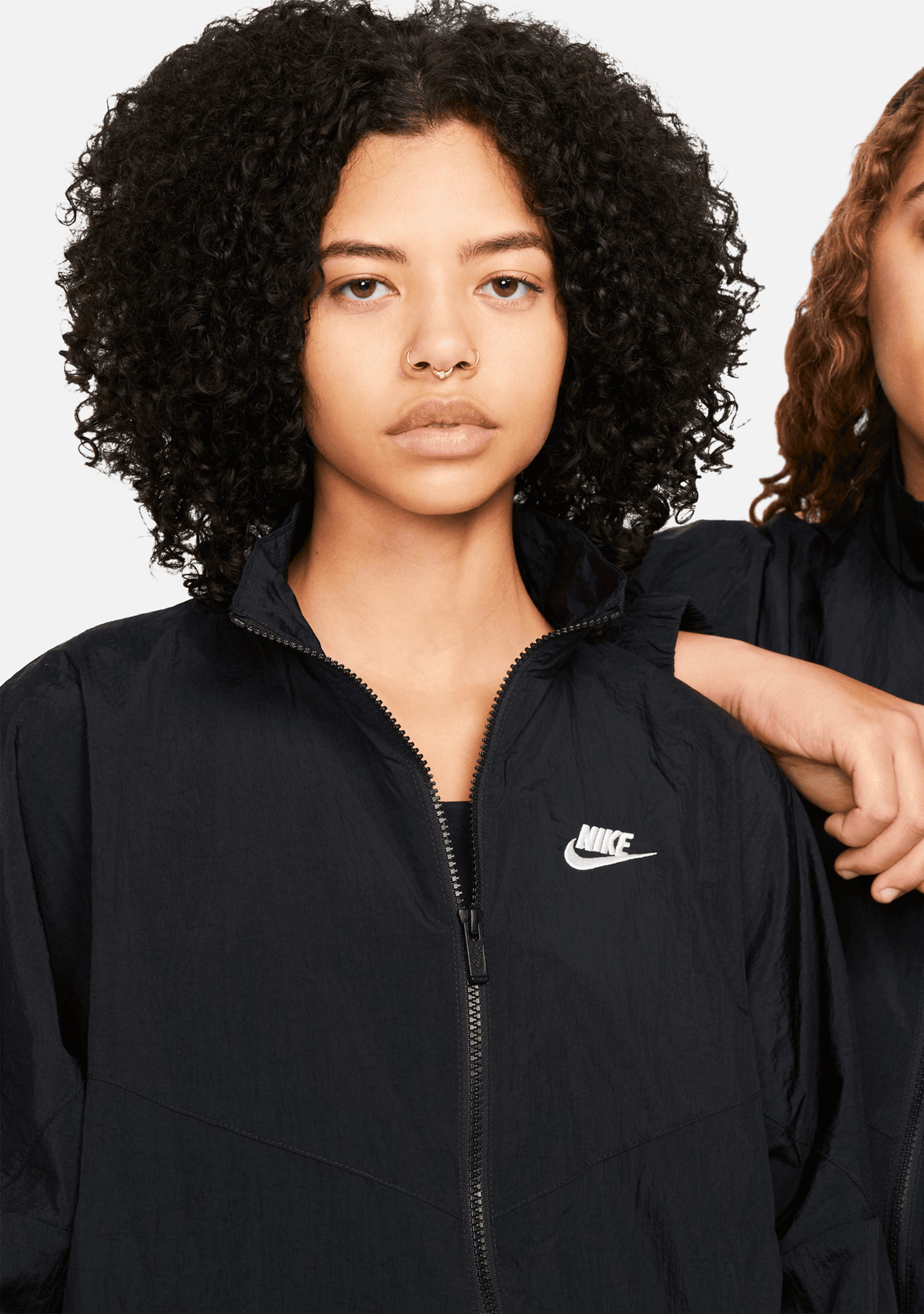 Nike Women’s Sportswear Essential Windrunner