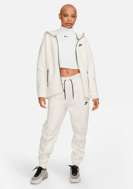 Nike Womens Tech Fleece Windrunner