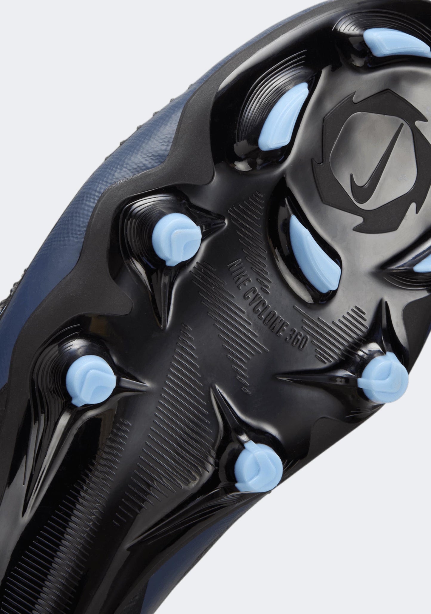 Nike Men's Phantom 6 Low Academy FG/MG