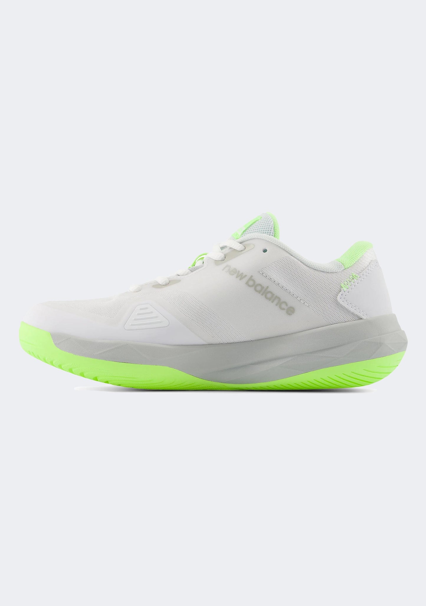 New Balance Women's Fuelcell 796 V4