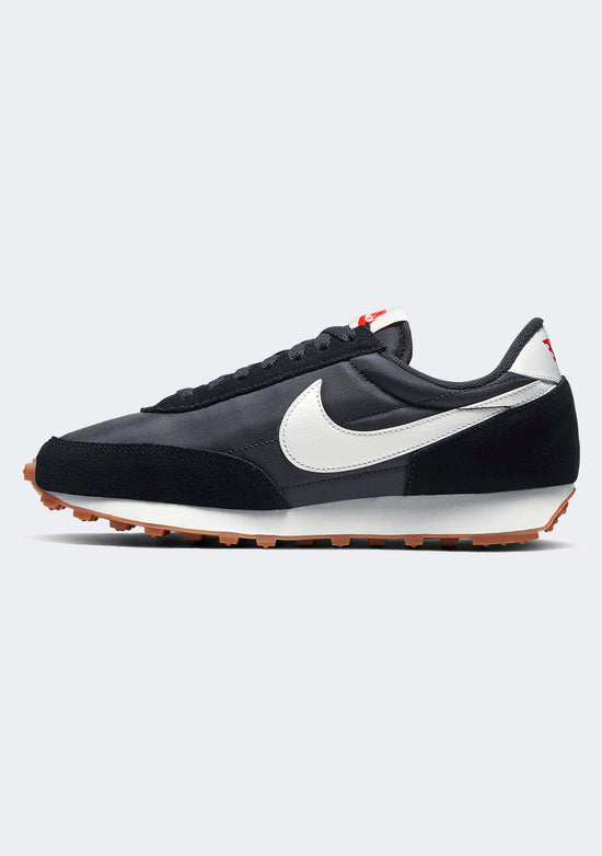 Nike Women's Daybreak