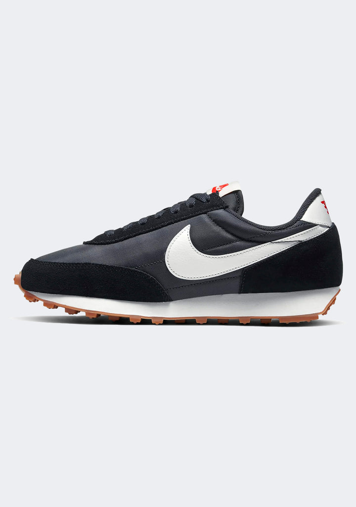 Nike Women's Daybreak