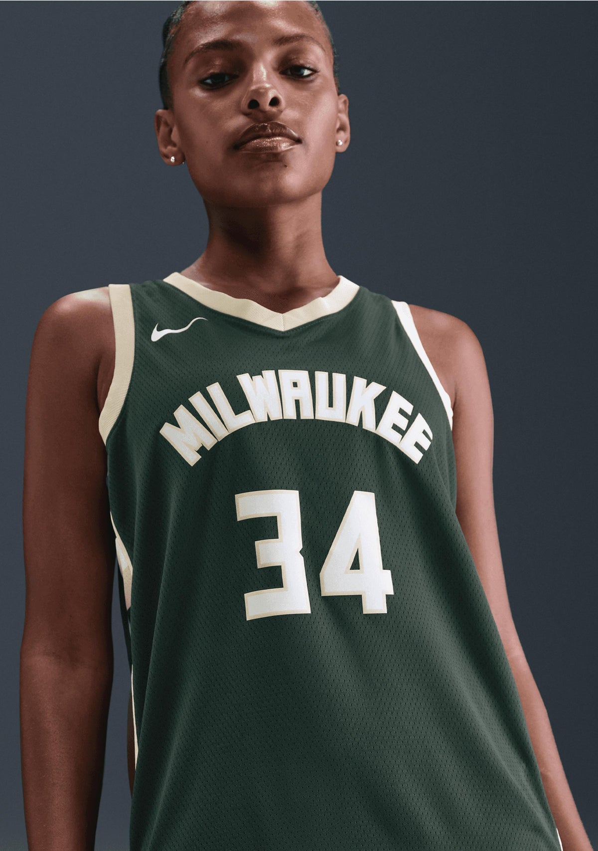 Nike Men's Milwaukee Bucks 22/23 Giannis Antetokounmpo Icon Edition Swingman NBA Jersey