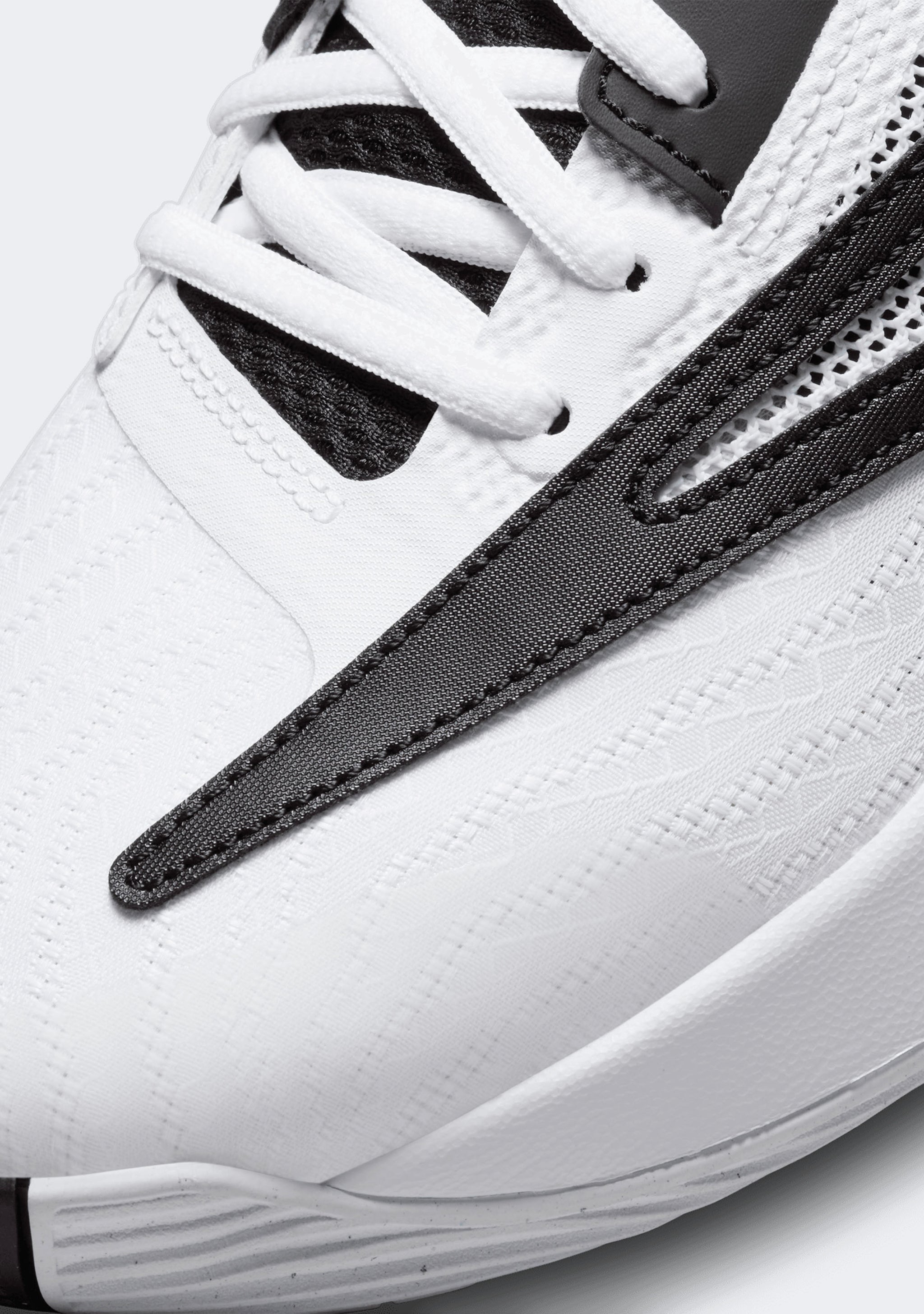 Nike Men’s Giannis Immortality 3