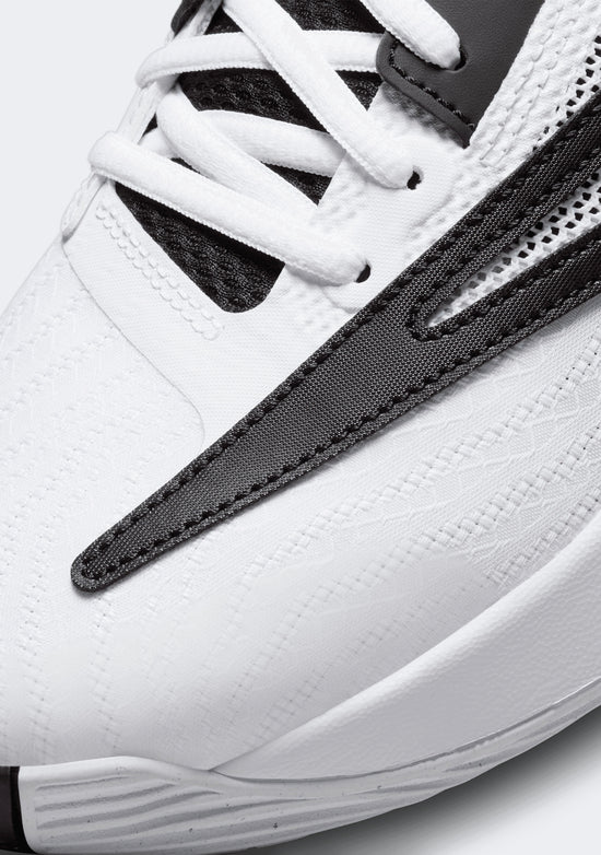 Nike Men’s Giannis Immortality 3