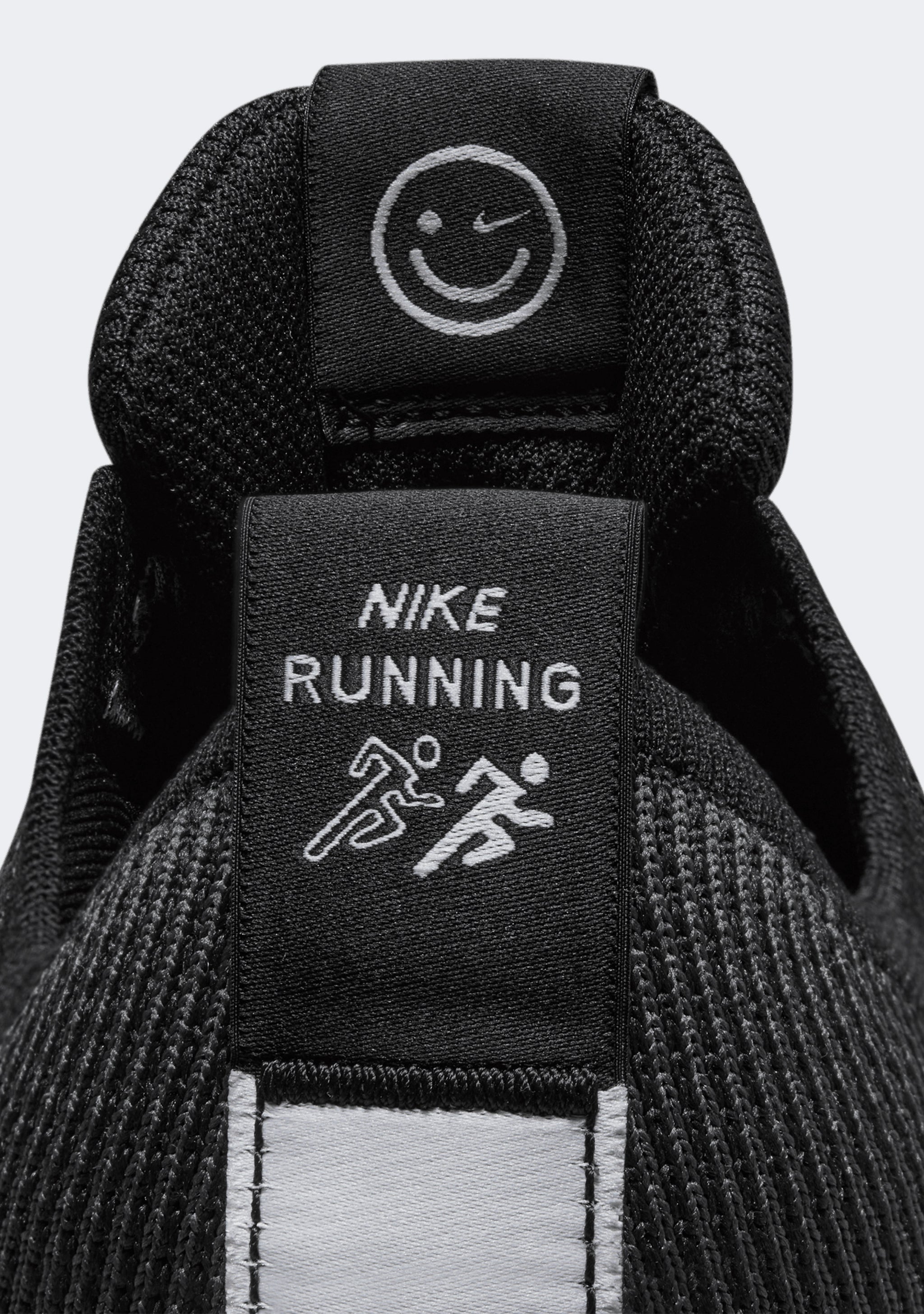 Nike Men's Interact Run