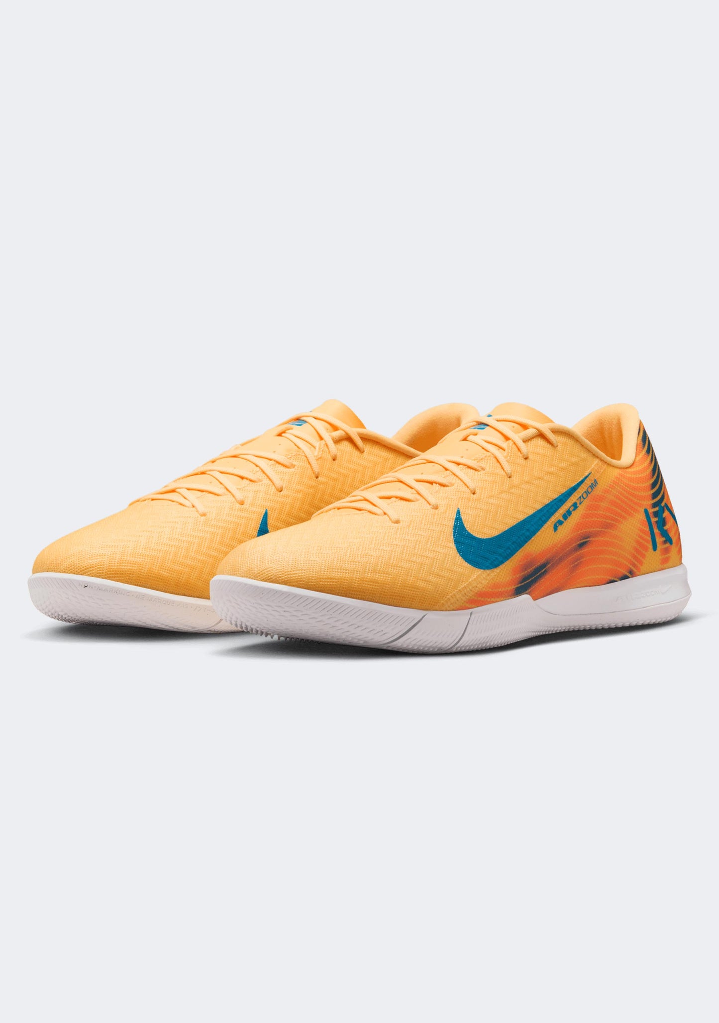 Nike Men's Mercurial Zoom Vapor 16 Academy Kylian Mbappe IC