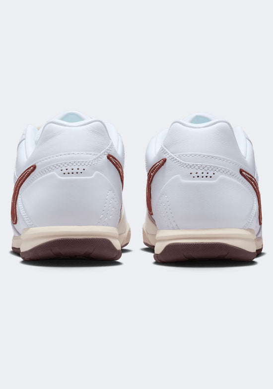 Nike Gato