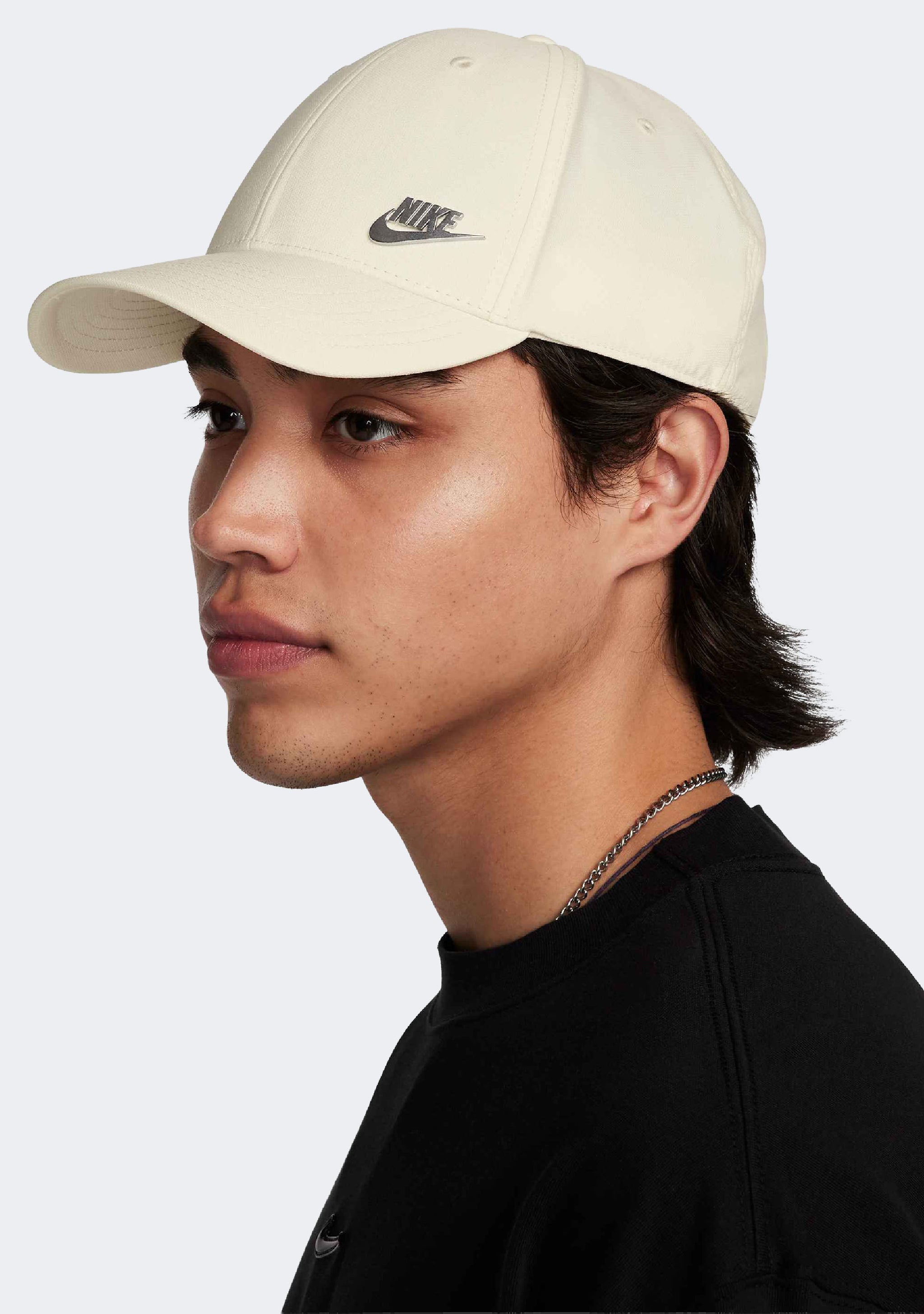 Nike Dri-Fit Club Cap - Metallic Logo