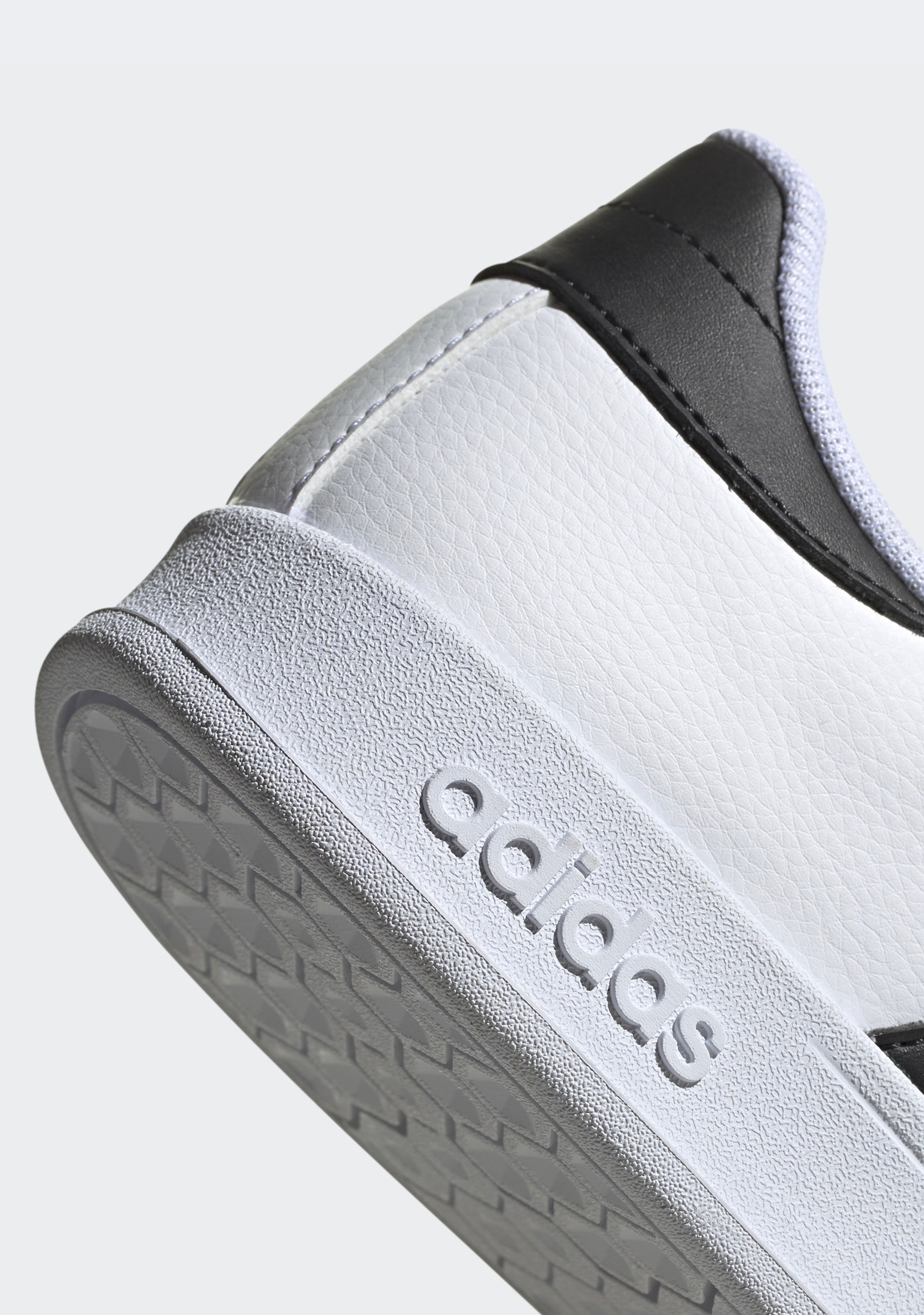 Adidas Women's Breaknet