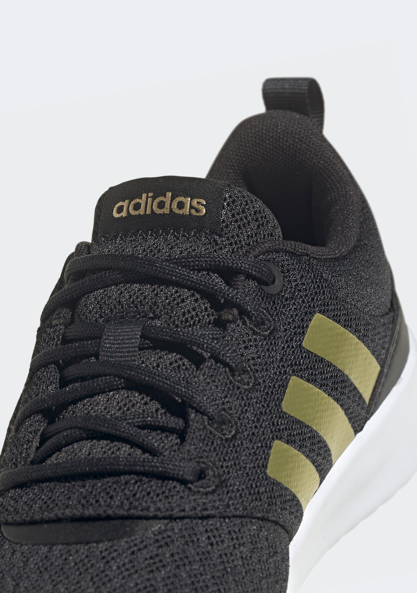 Adidas Women's Qt Racer 2.0