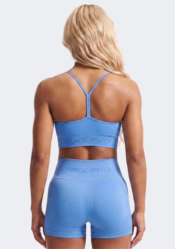 Nike Women's Pro Seamless Light-Support Padded Sports Bra
