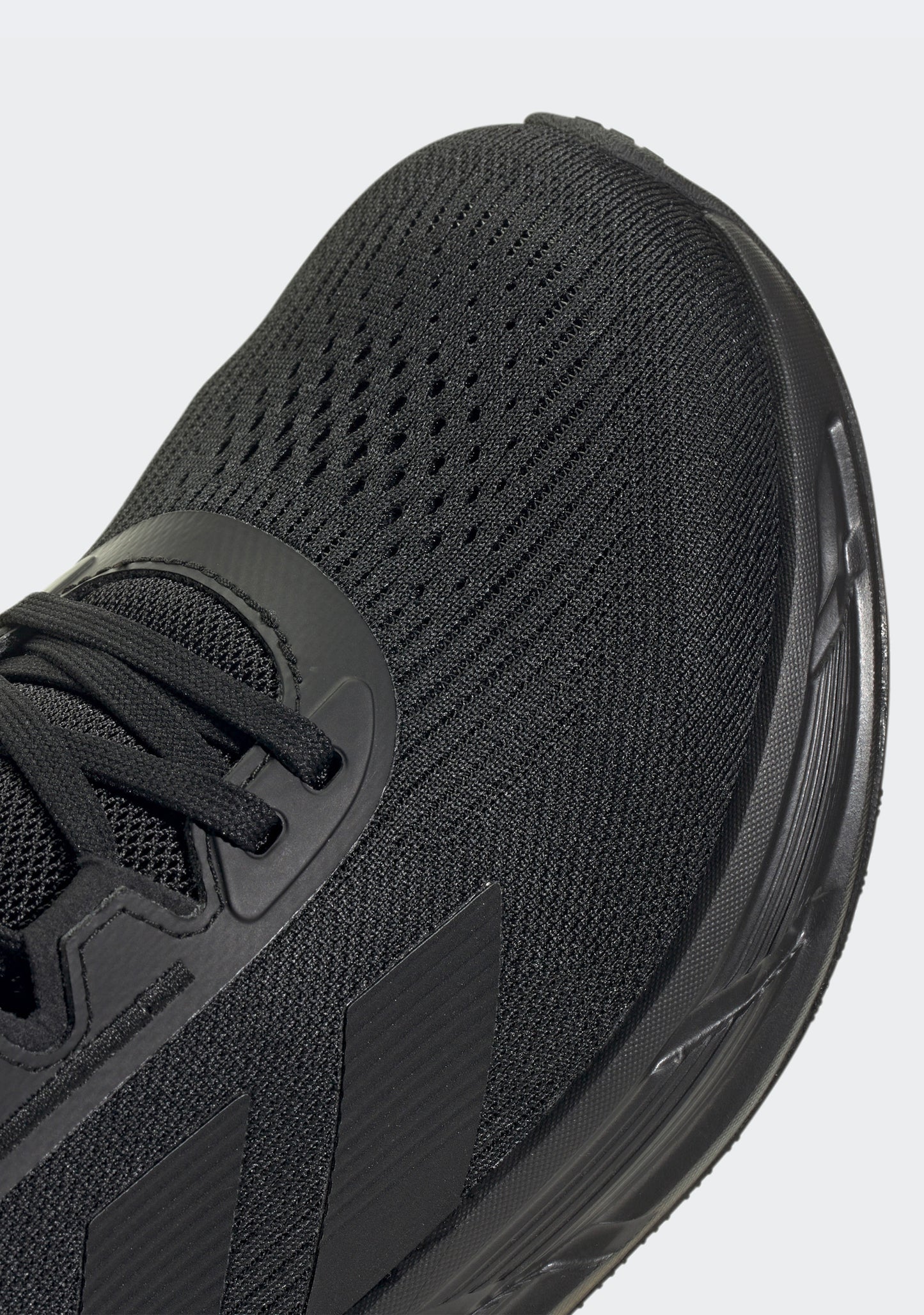 Adidas Men's Questar 3