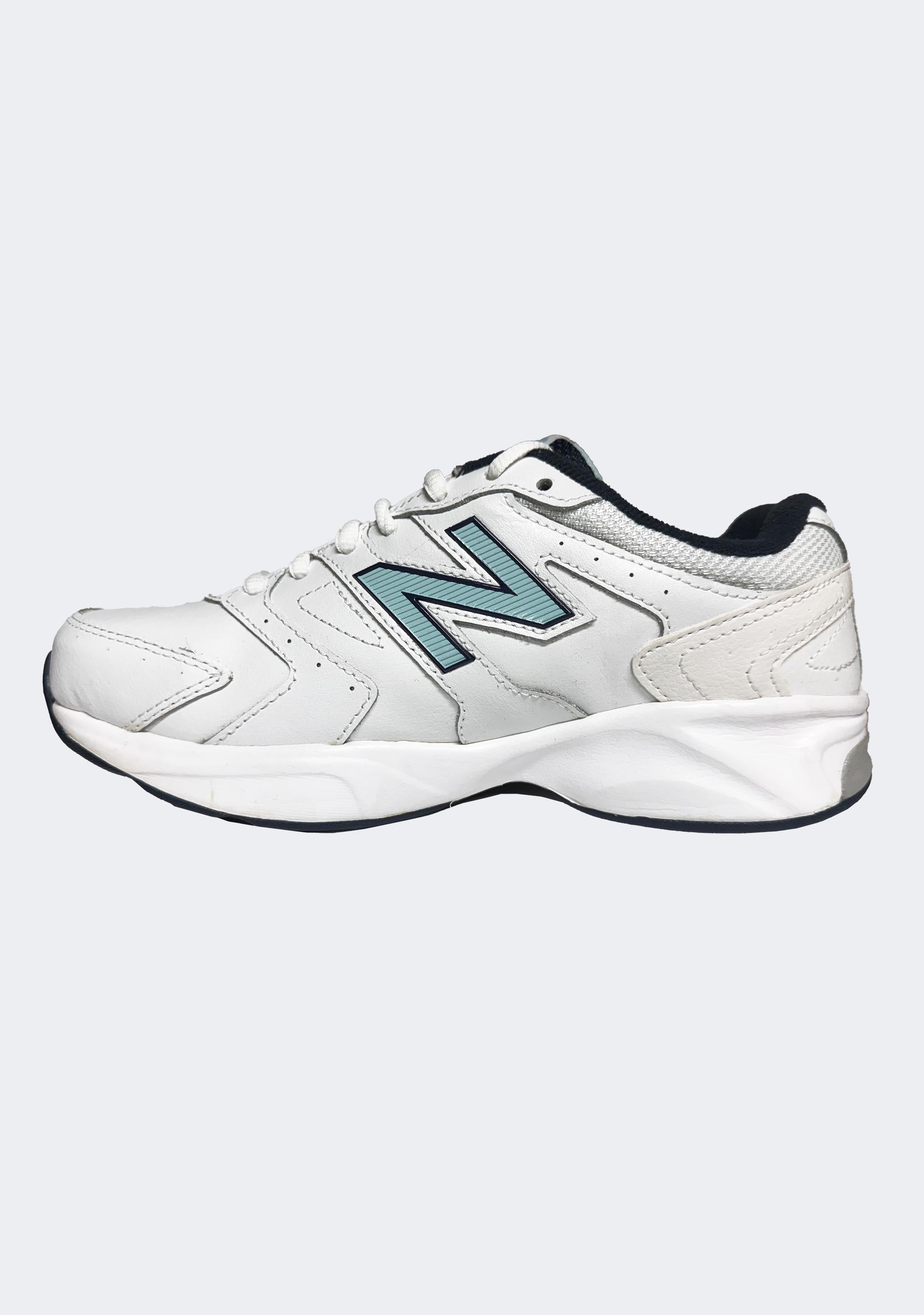 New Balance Women's 624 V3 (B Width) WX624WB3