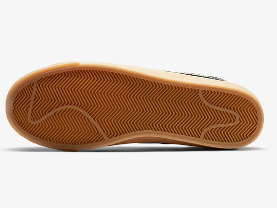 Nike Men's SB Zoom Blazer Low Pro GT <BR> DC7695 100
